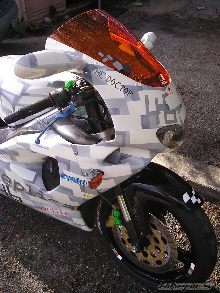 Photo 1529894