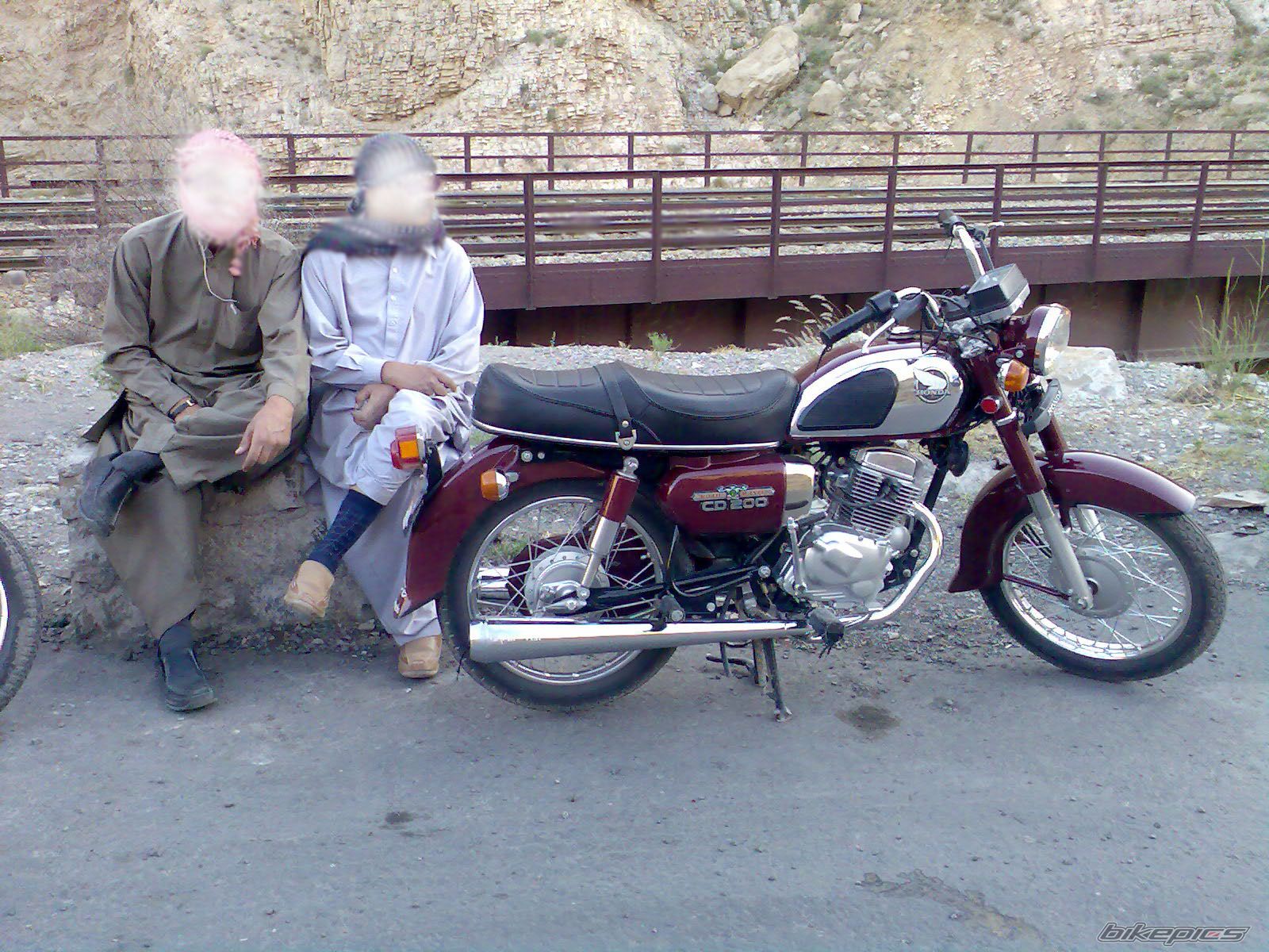 Photo 1530246