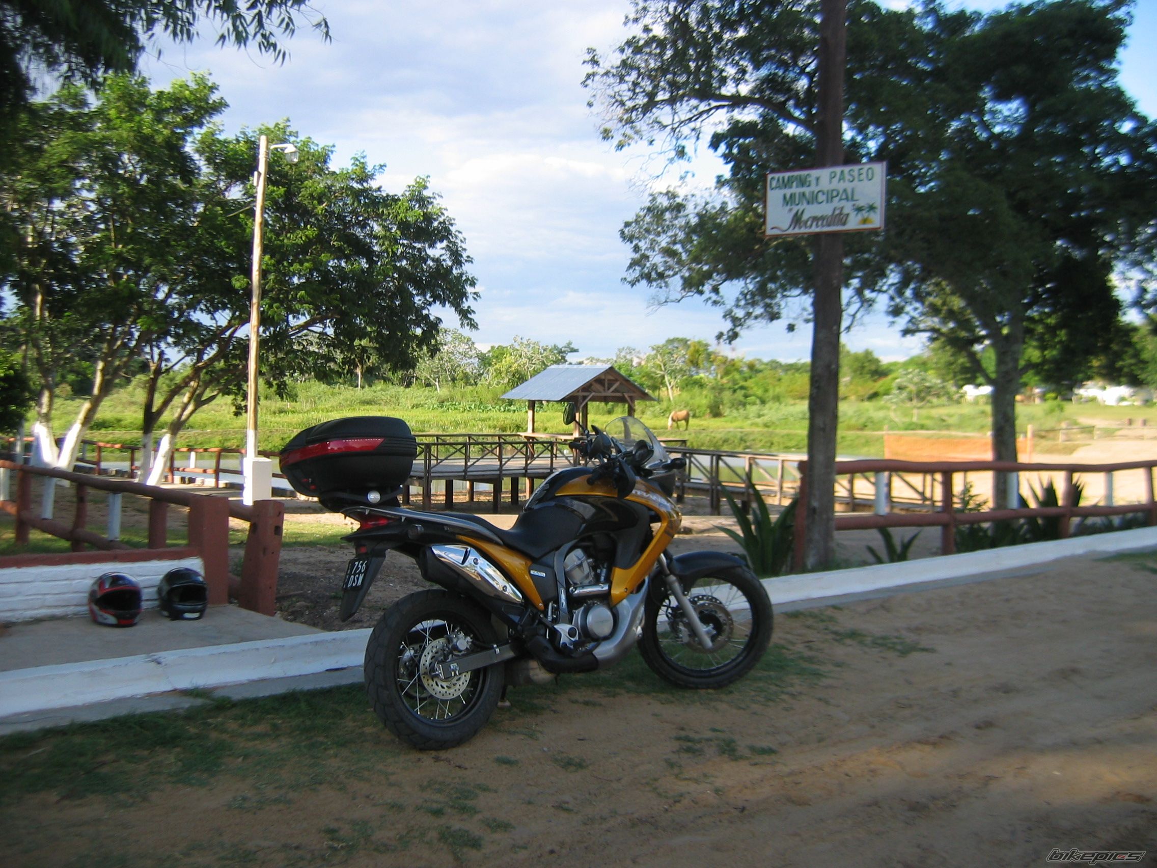 Photo 1530365
