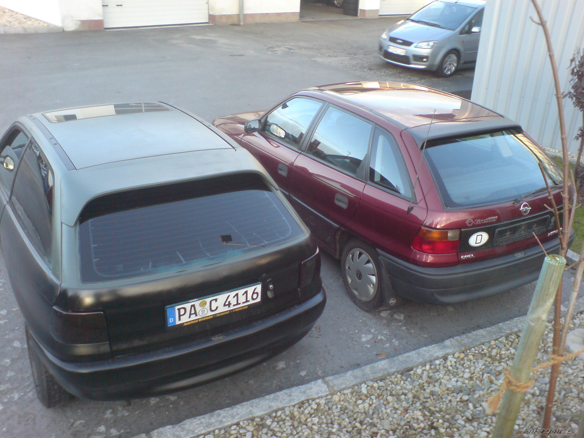 Photo 1531027