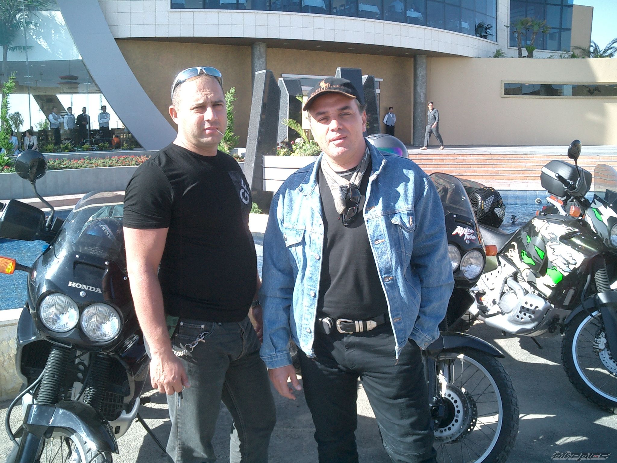 Photo 1531861