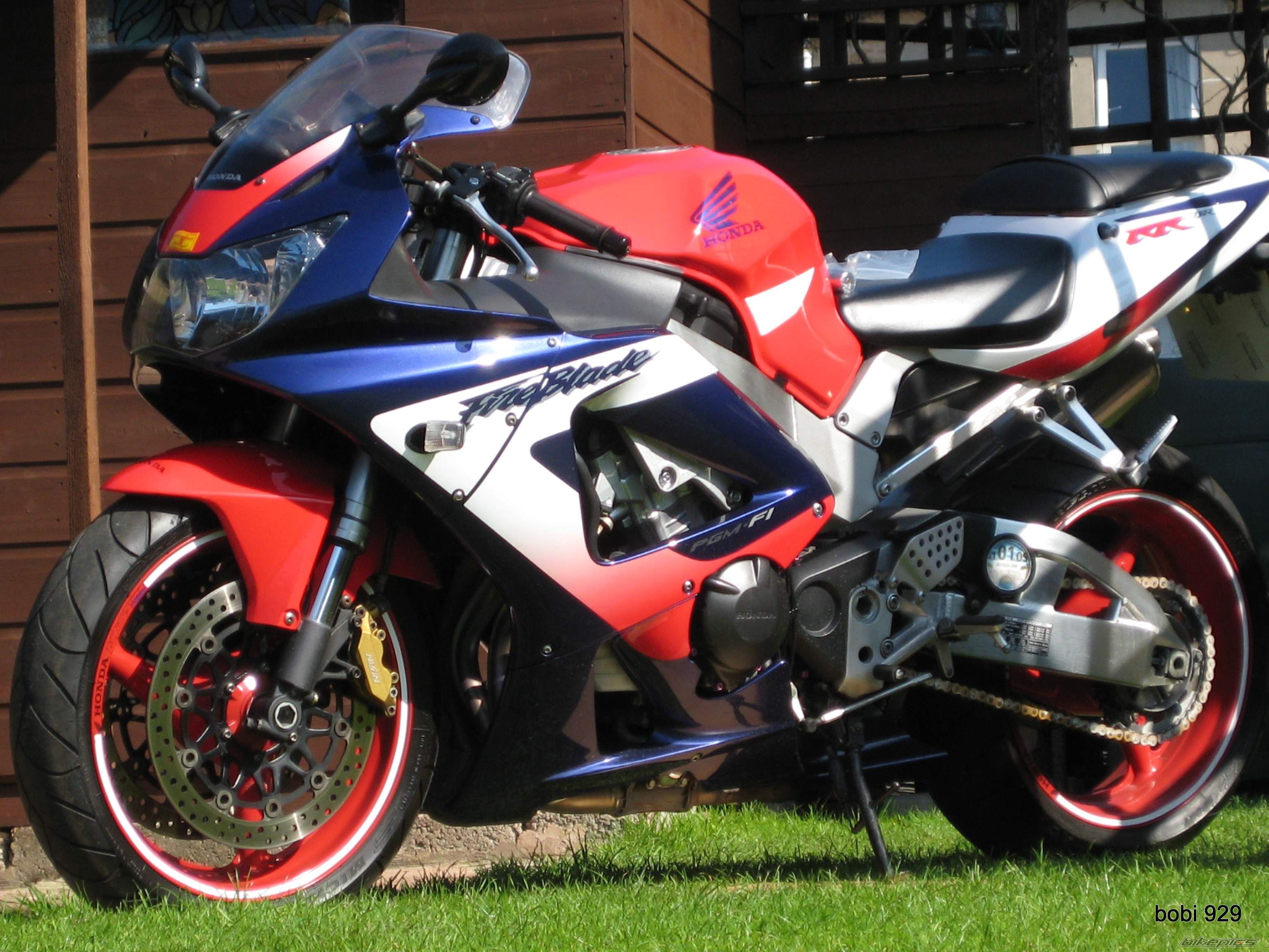 Photo 1532012