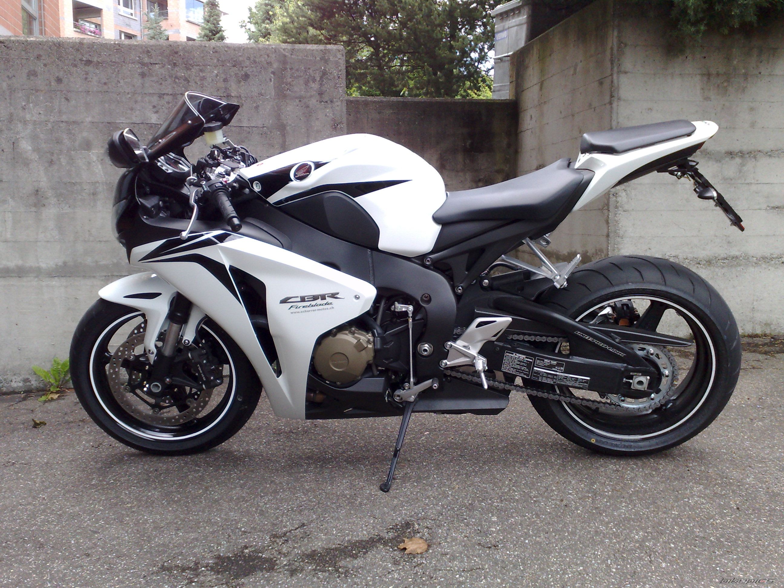 Photo 1532054