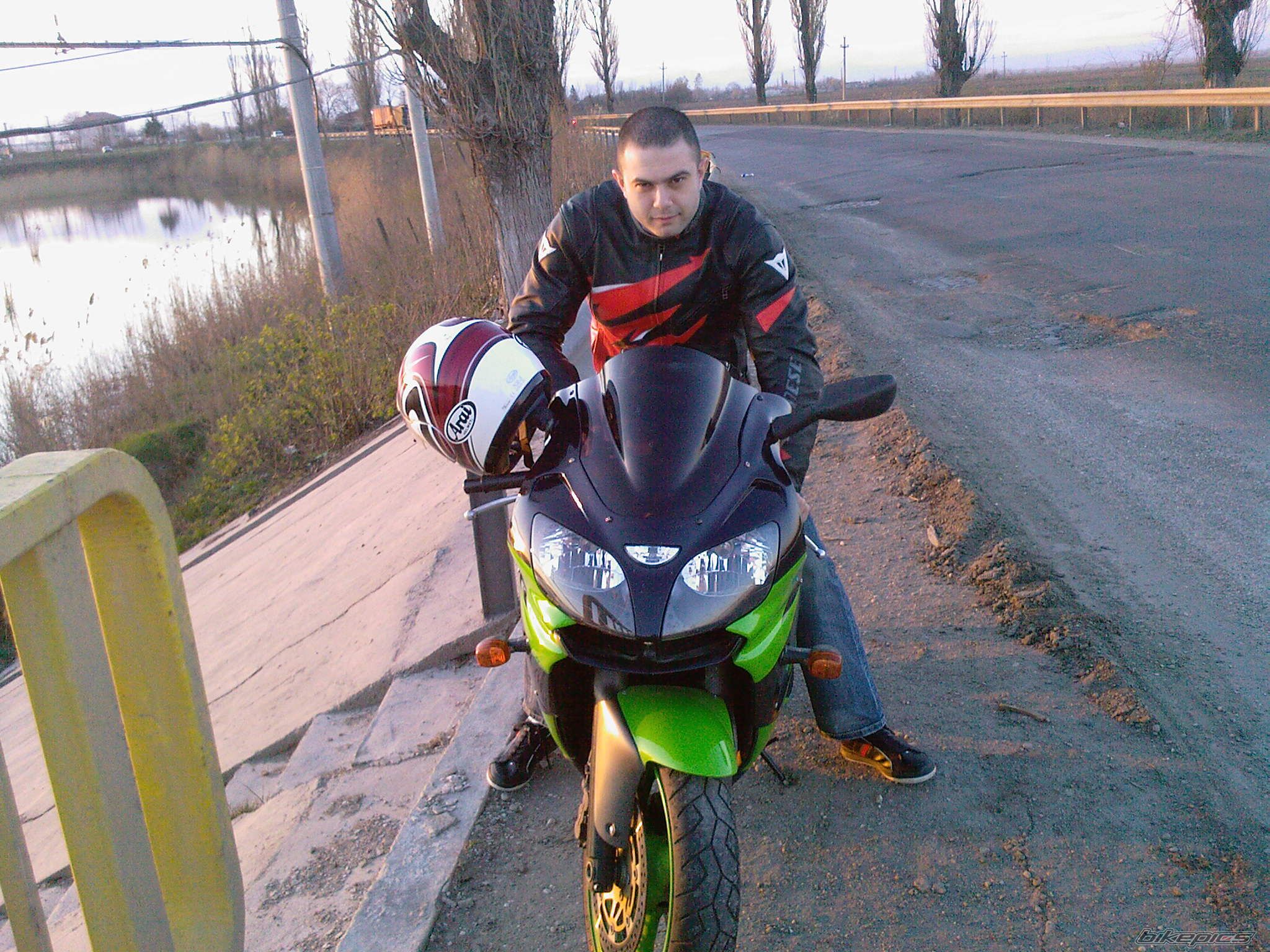Photo 1532675