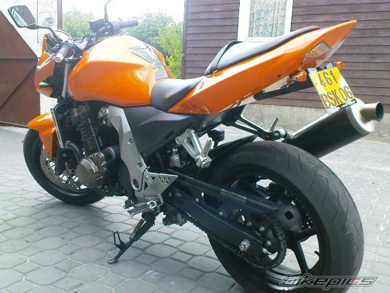 Photo 1532858