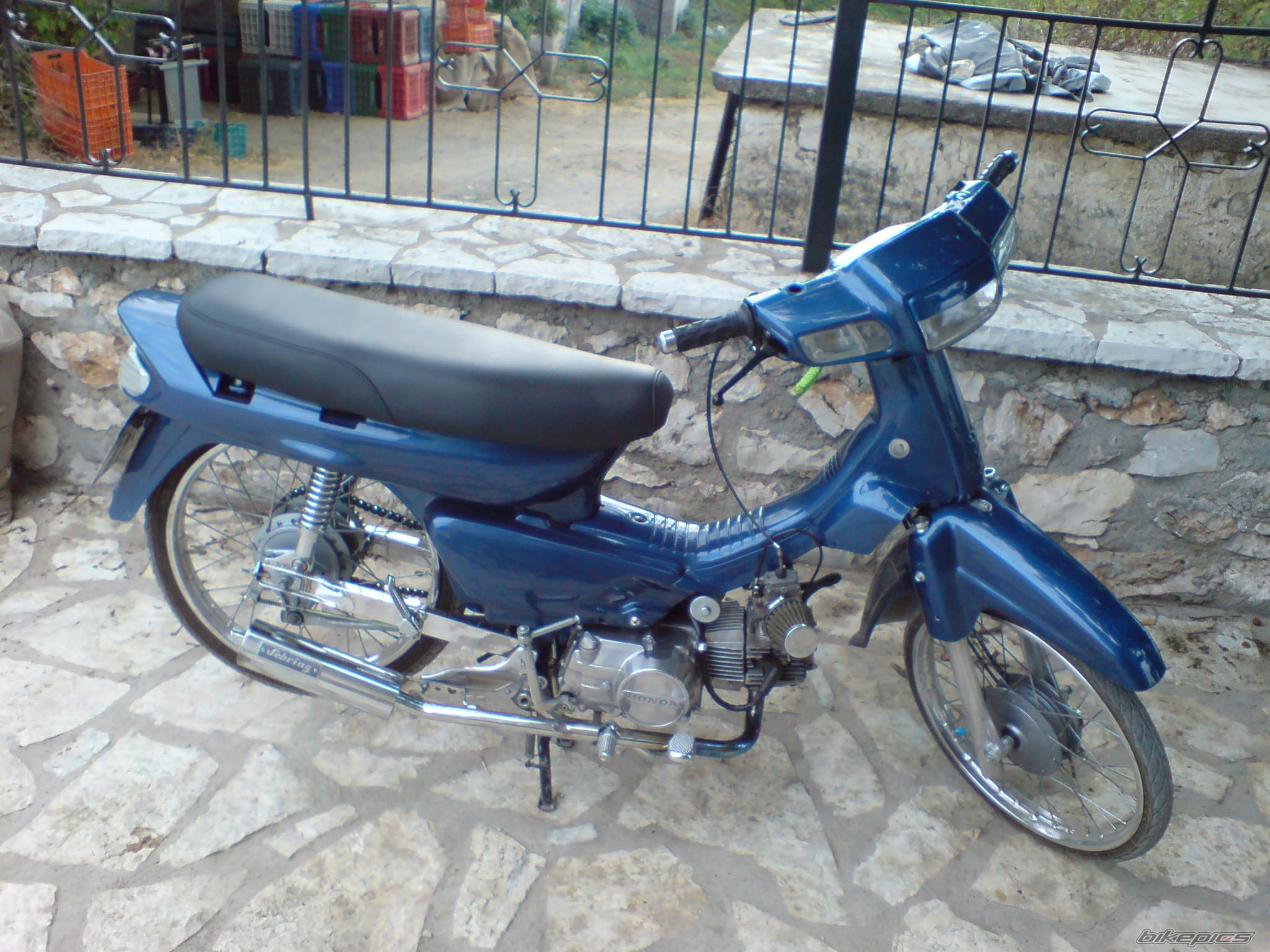 Photo 1532865