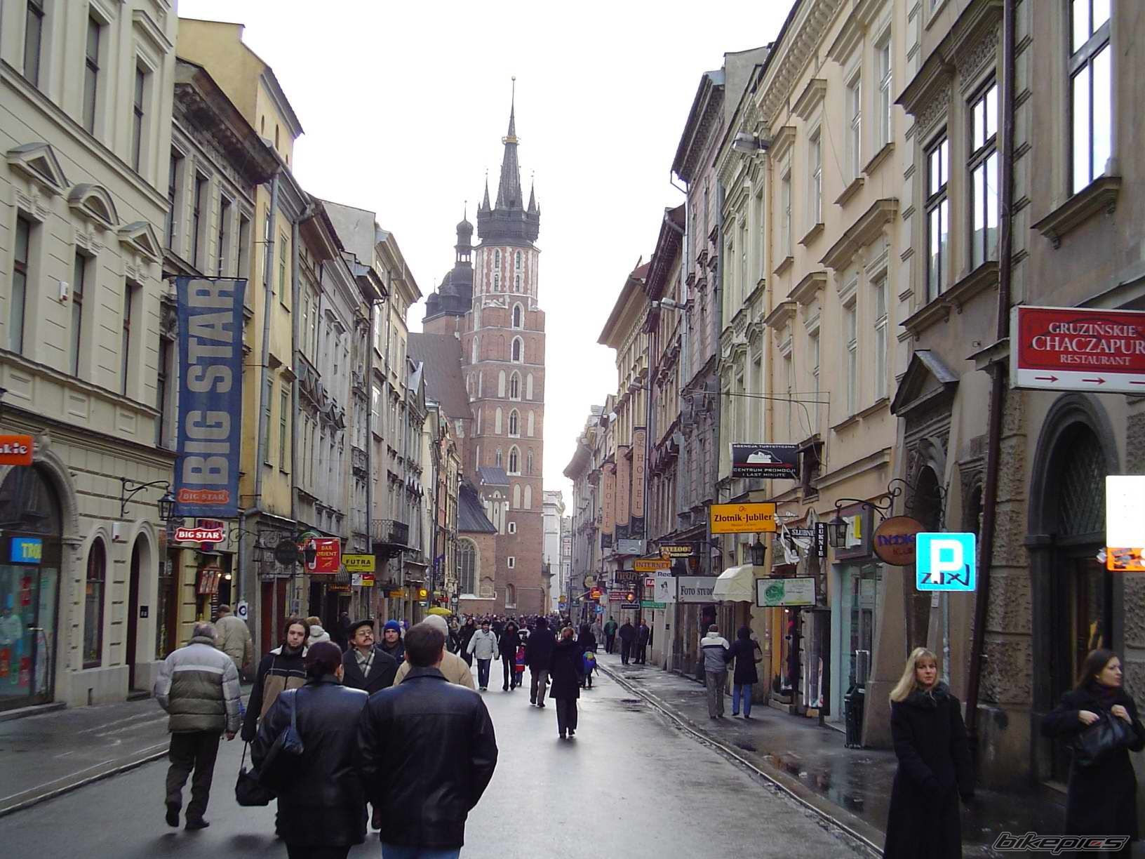 Photo 1532916