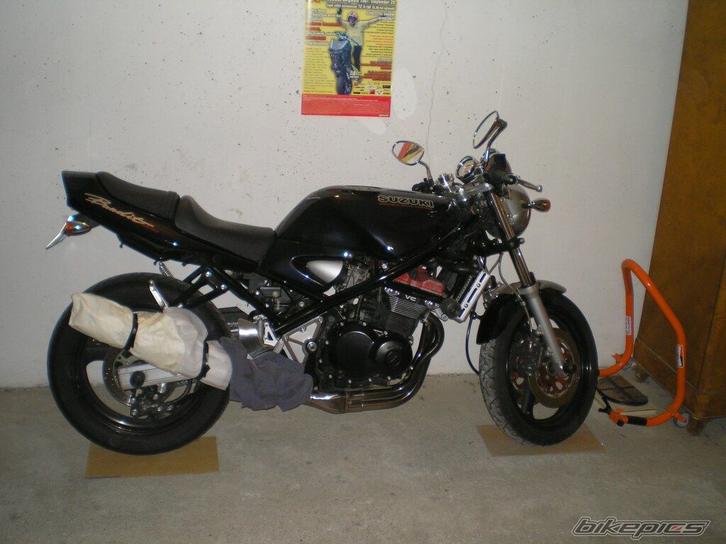 Photo 1532964
