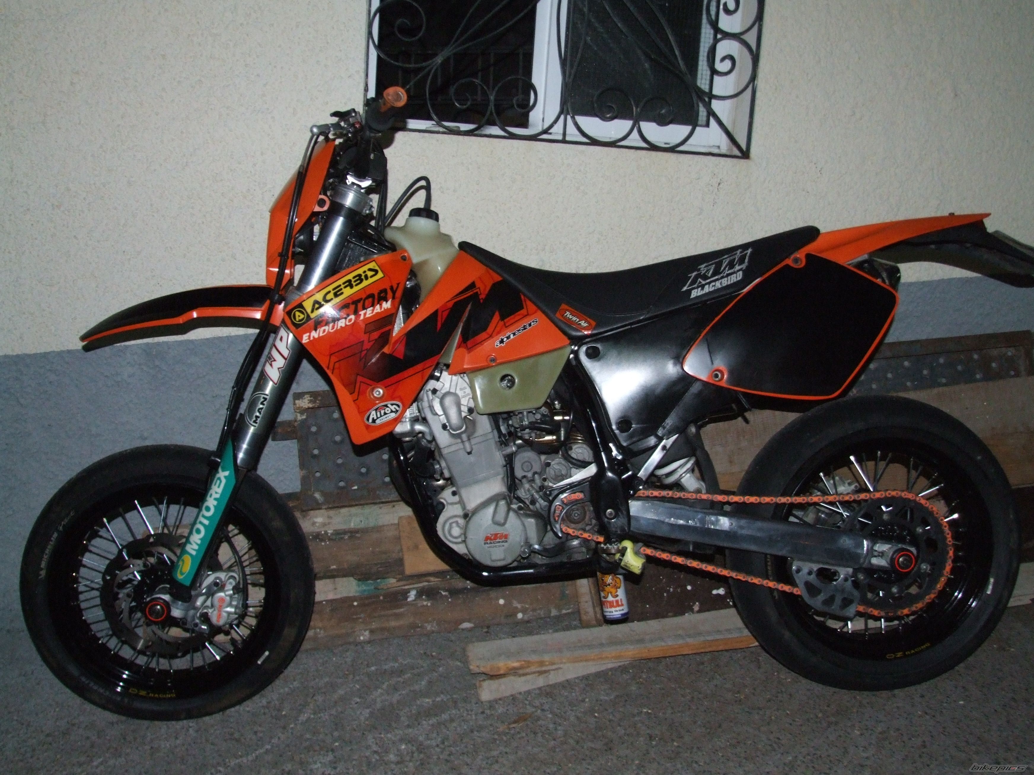 Photo 1533230