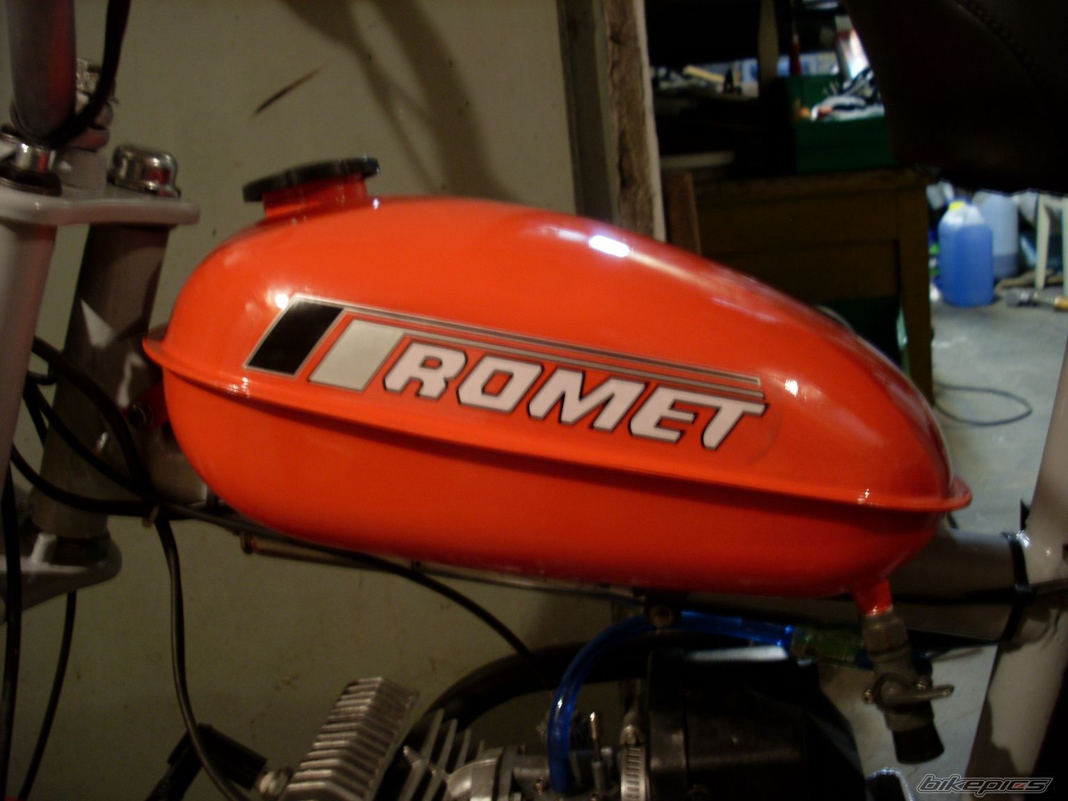 Photo 1533257