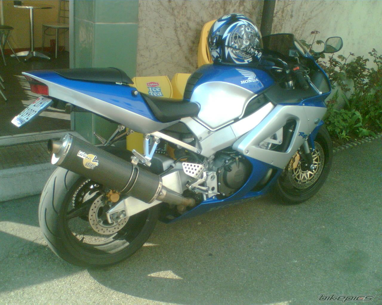 Photo 1533267