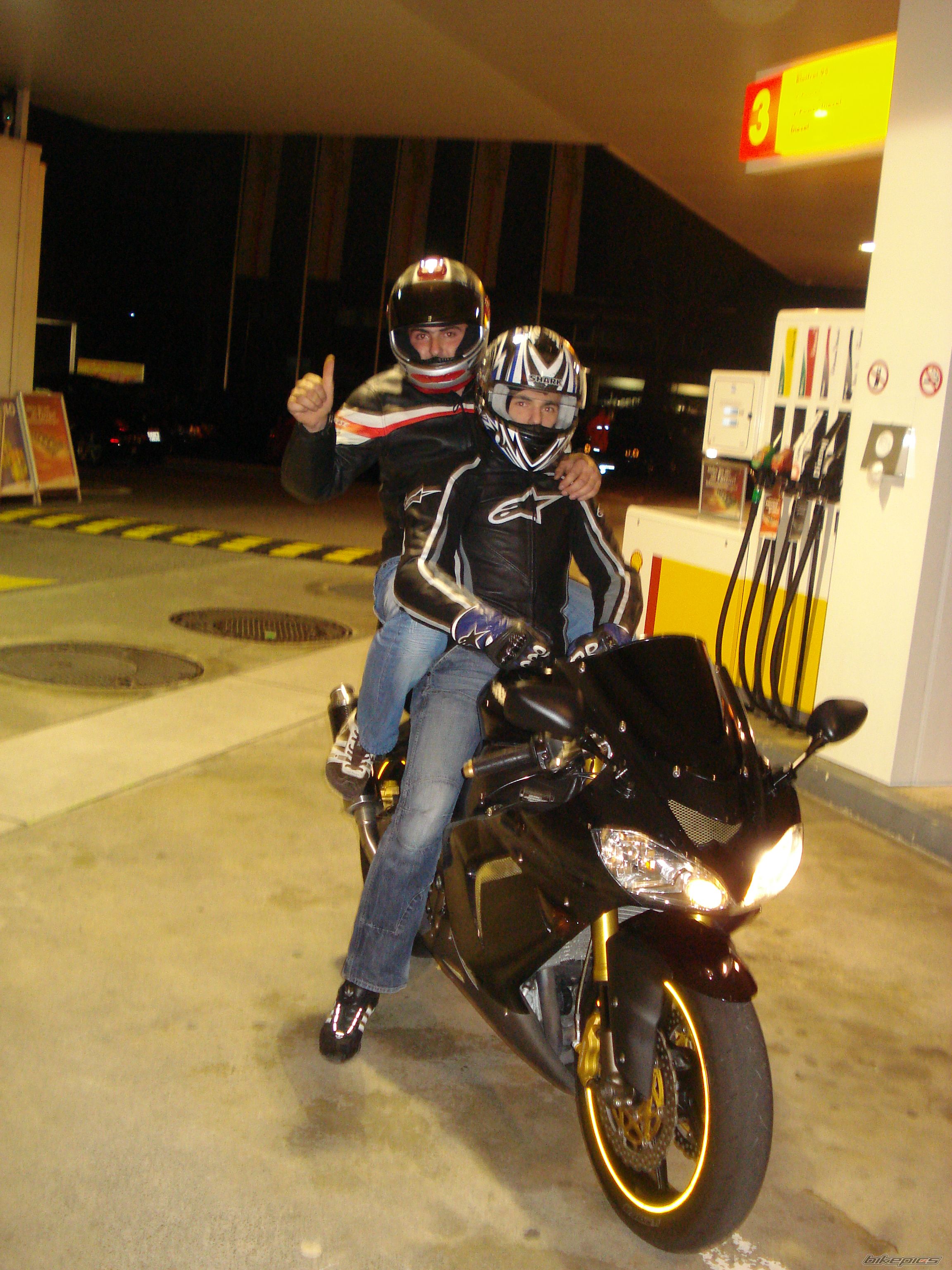 Photo 1533272
