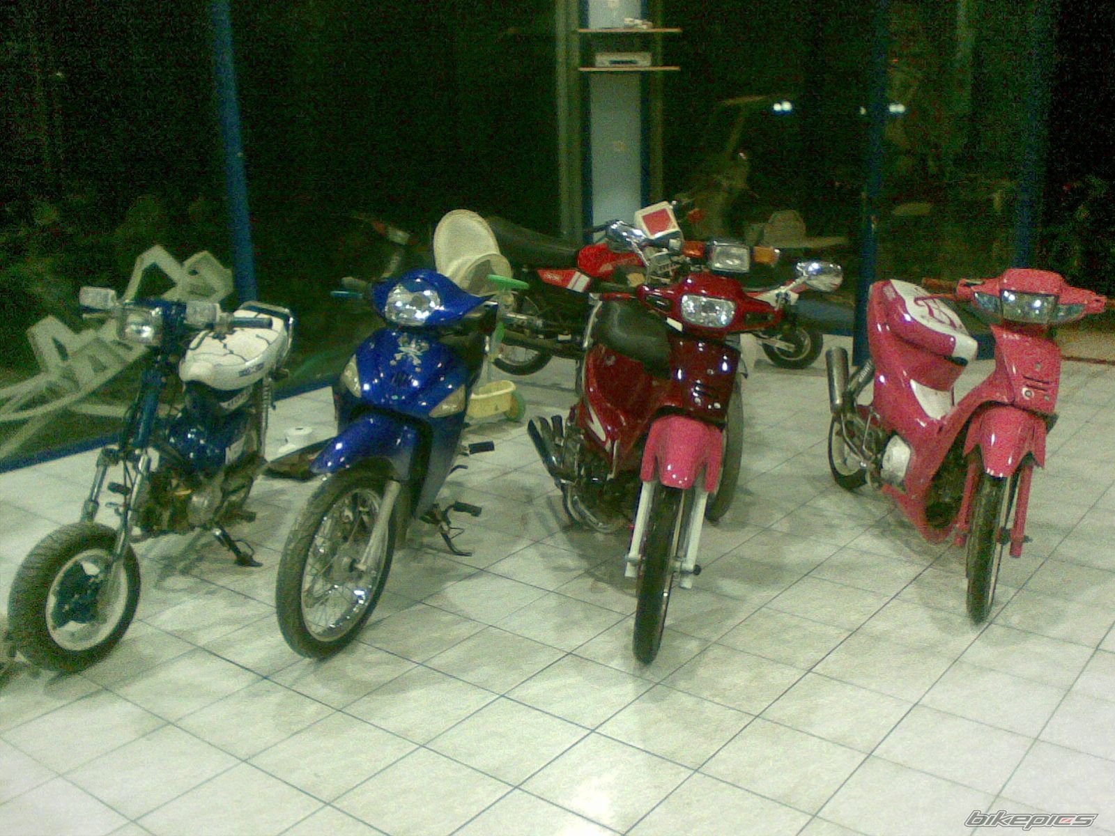 Photo 1533305