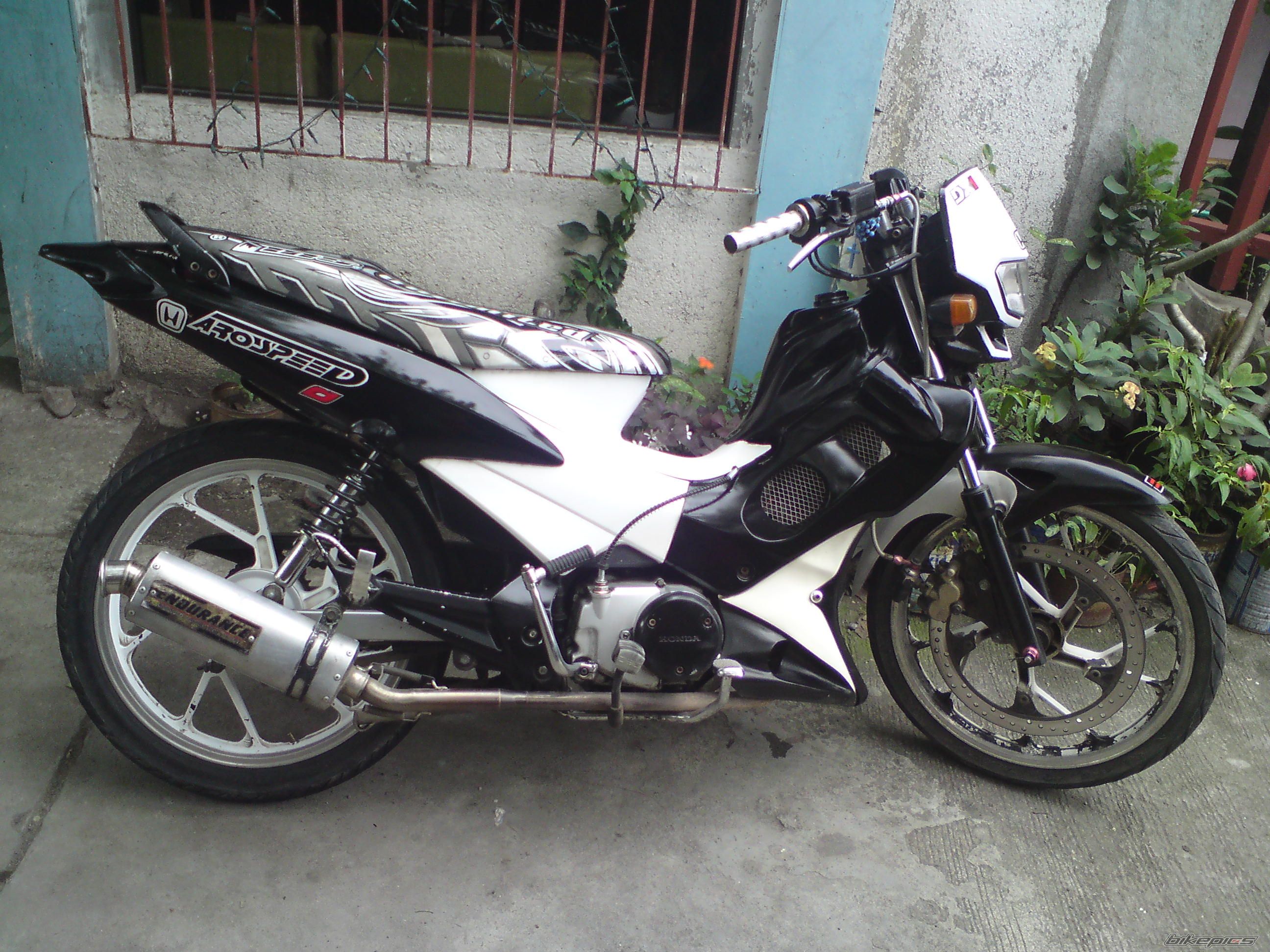 Photo 1533343