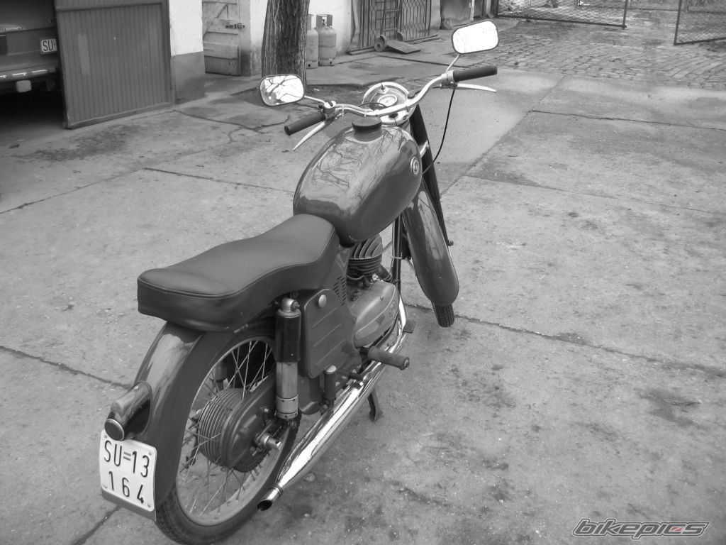 Photo 1533587