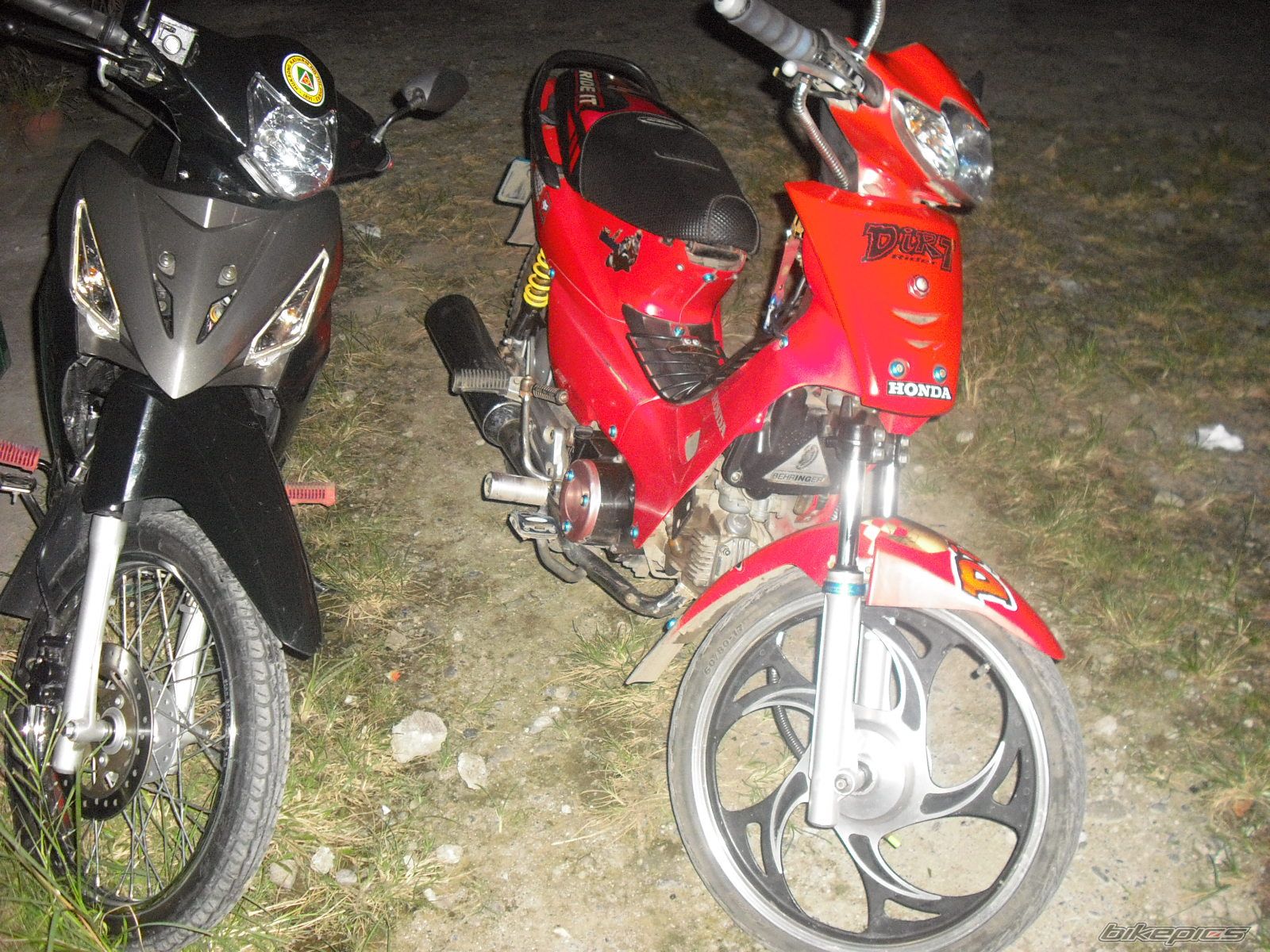Photo 1533598