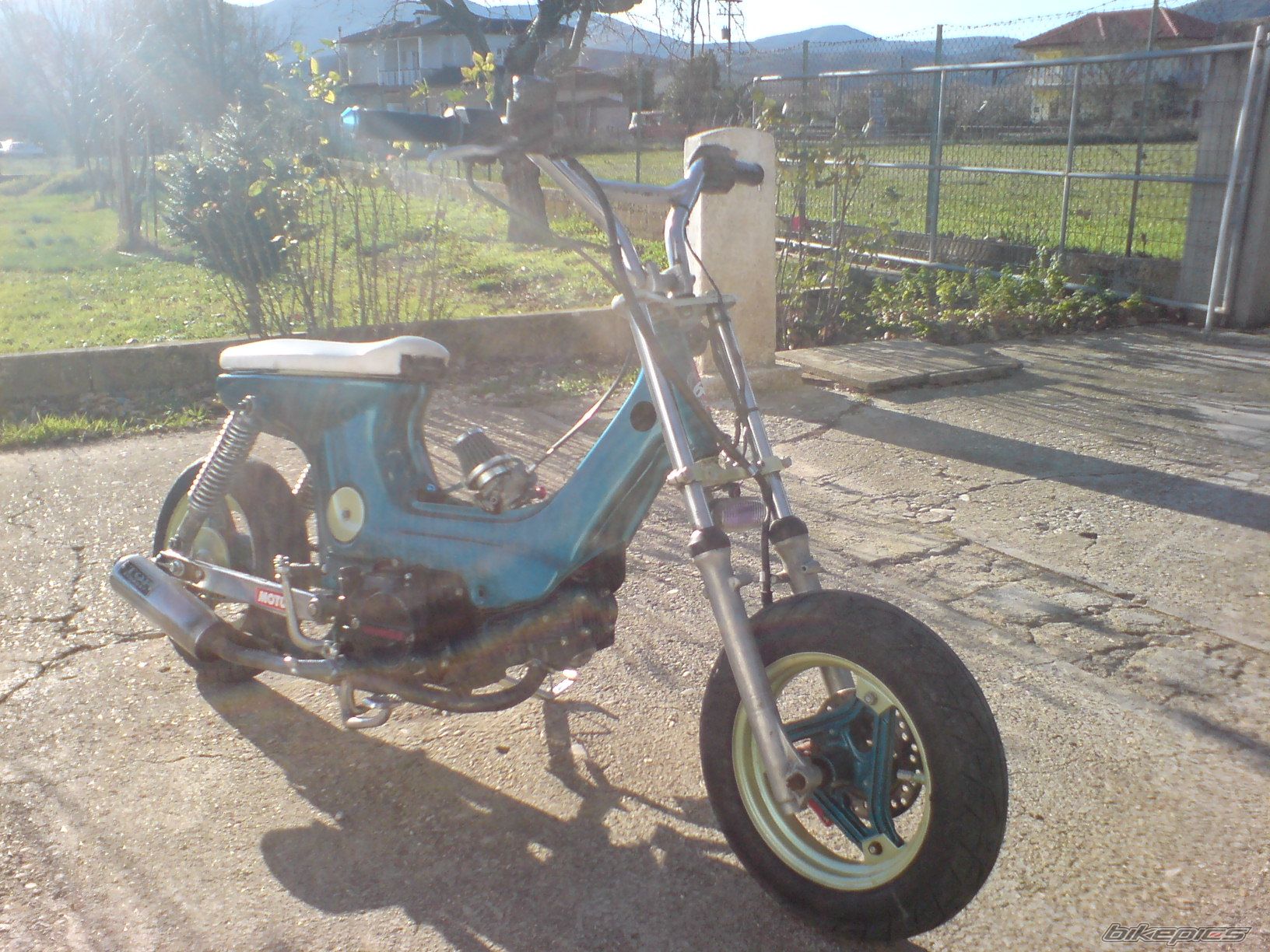 Photo 1533673