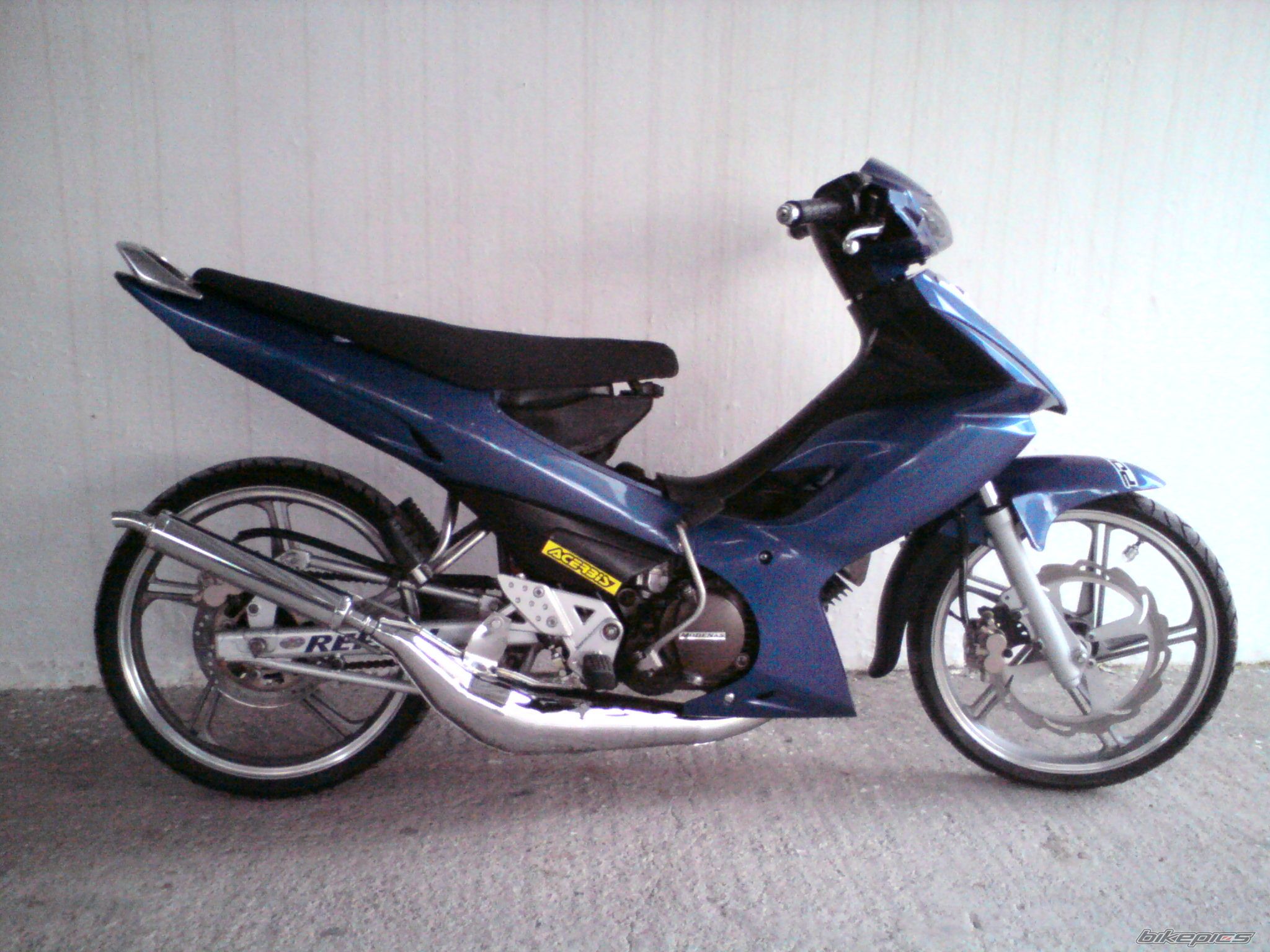 Photo 1533693