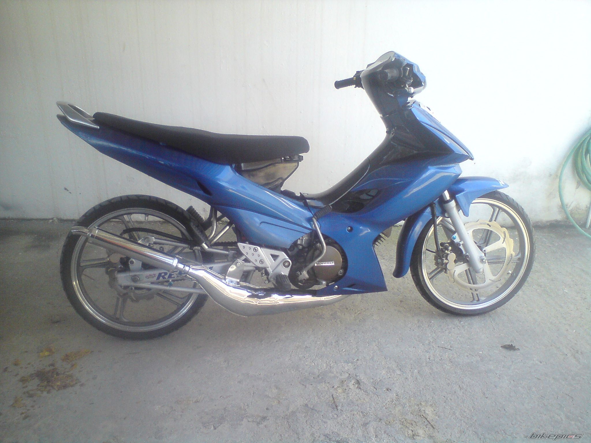 Photo 1533694