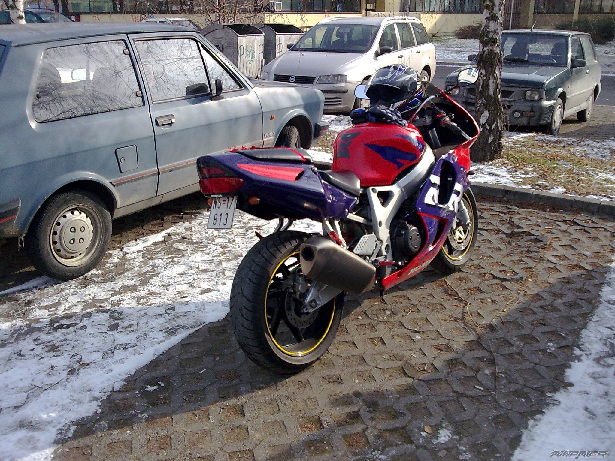 Photo 1533932