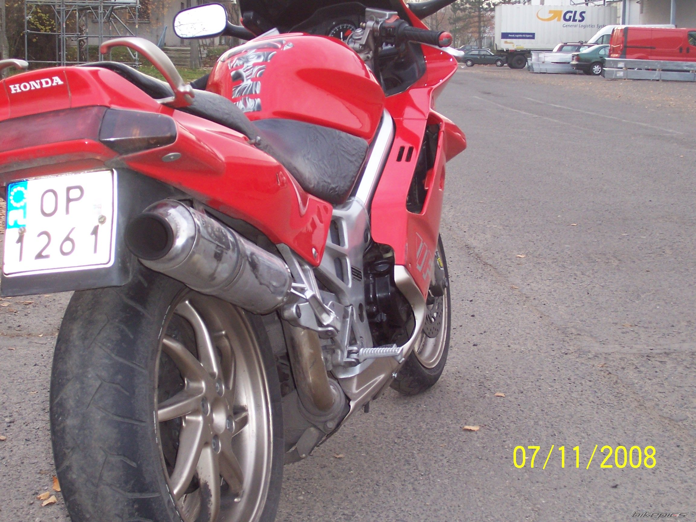 Photo 1533976