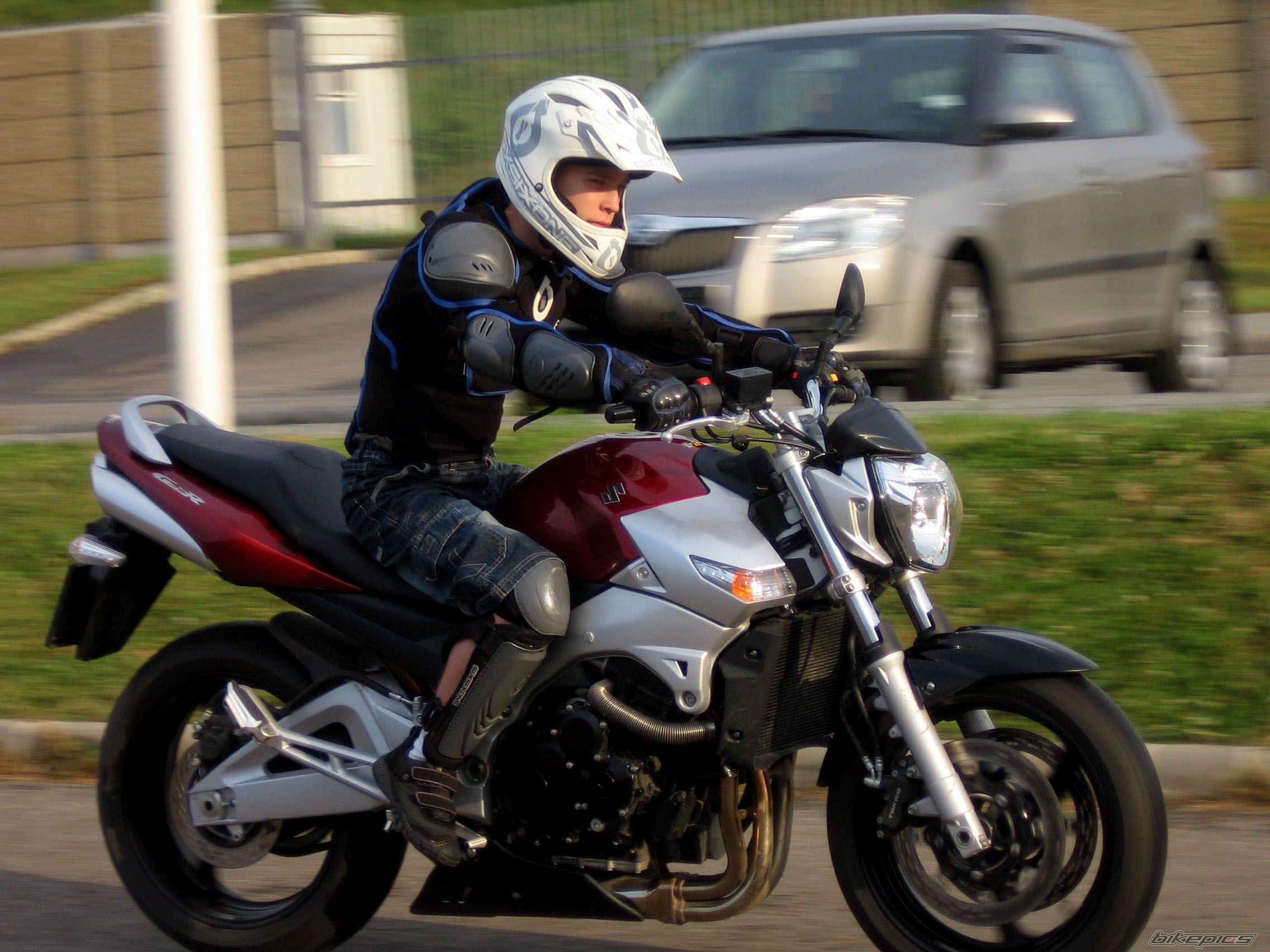 Photo 1534006