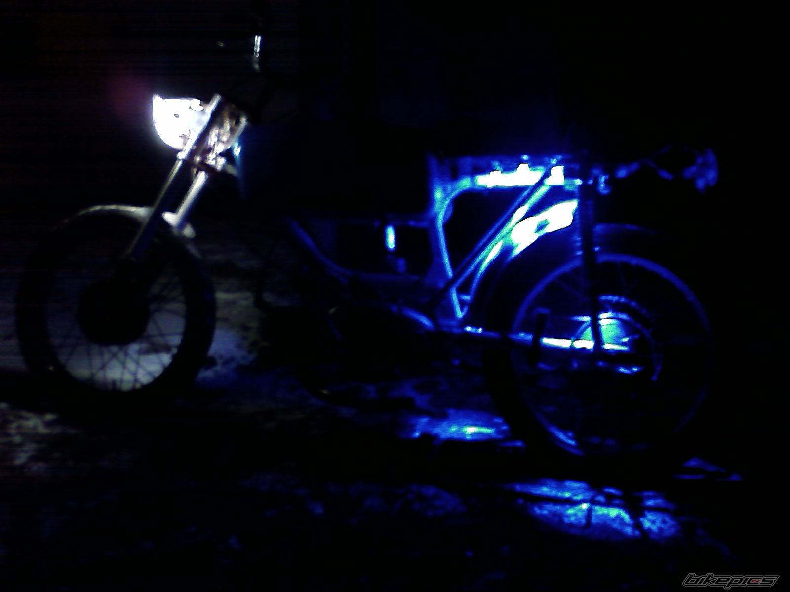 Photo 1534073
