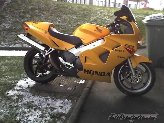 Photo 1534086