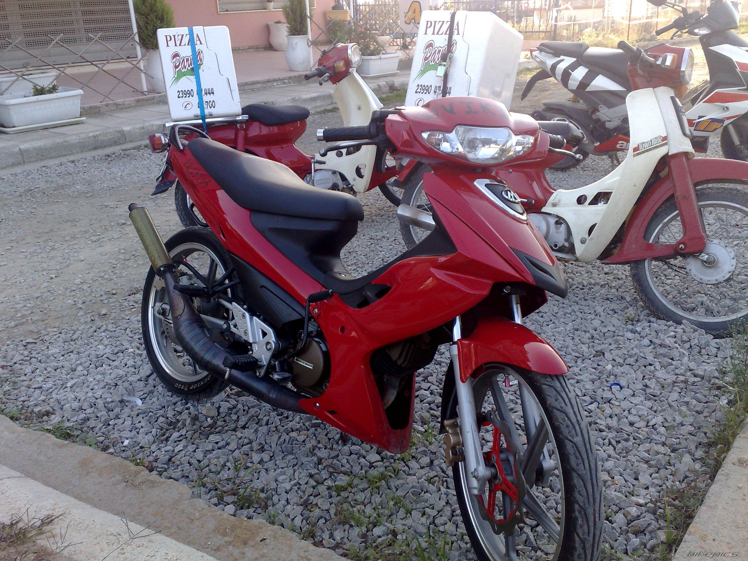 Photo 1534206