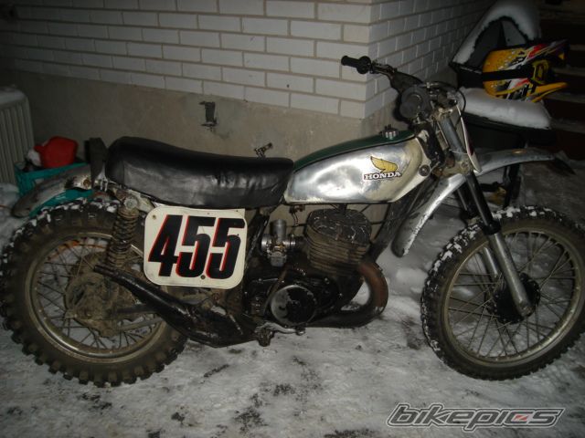 Photo 1534283