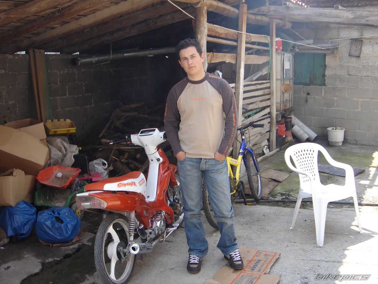 Photo 1534368