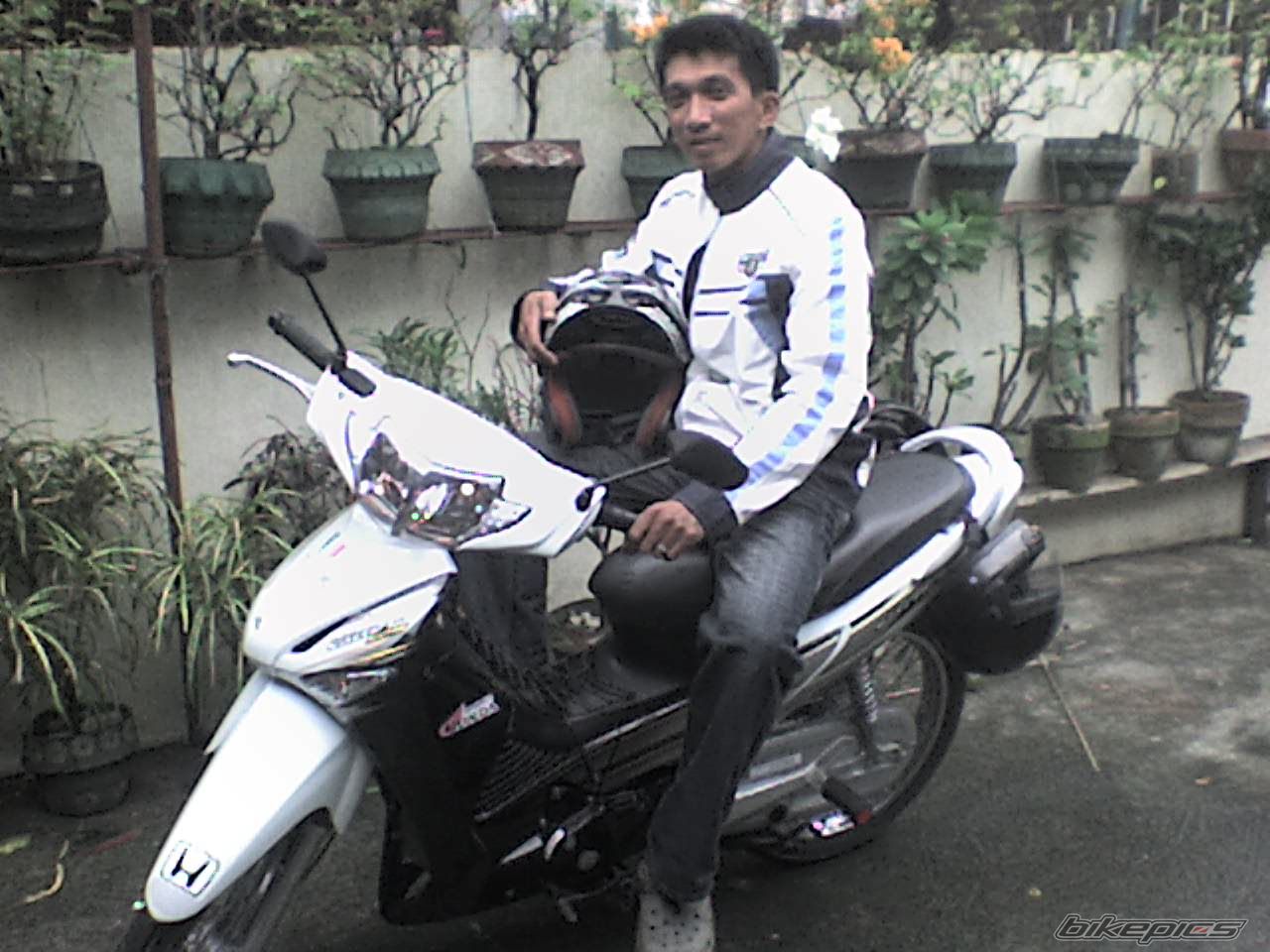Photo 1534746