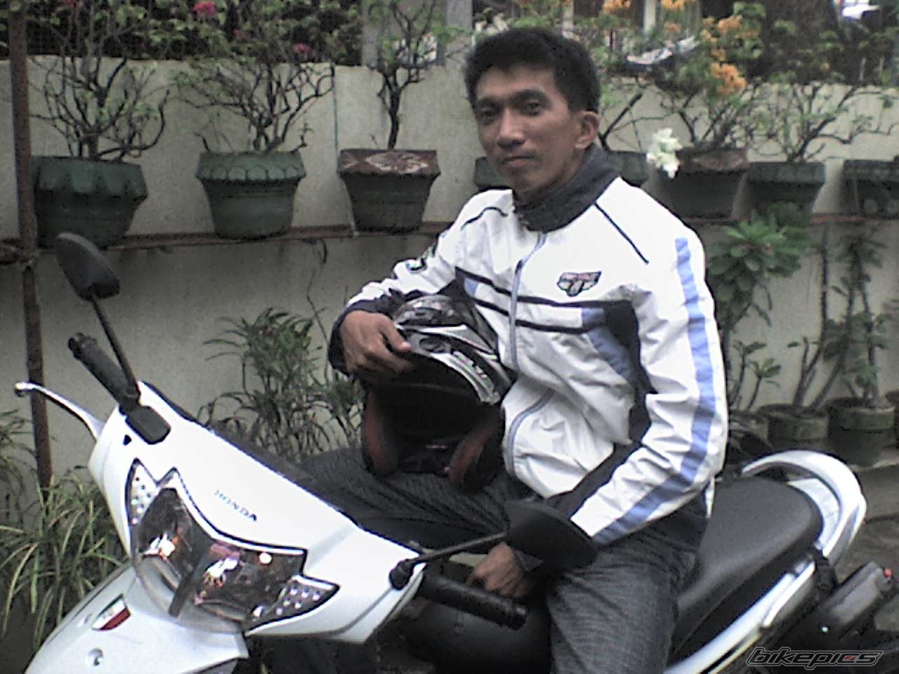 Photo 1534747