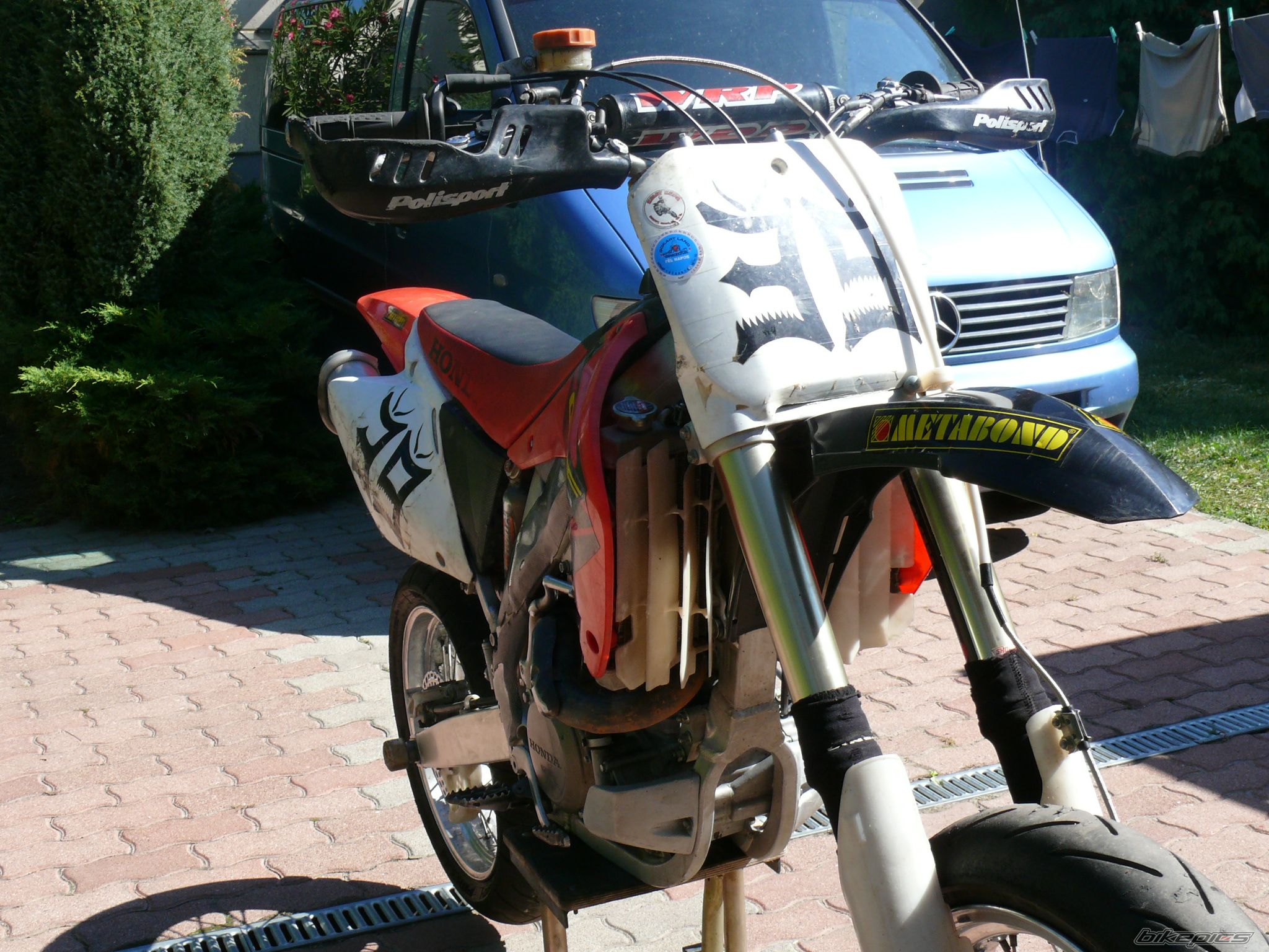 Photo 1534793