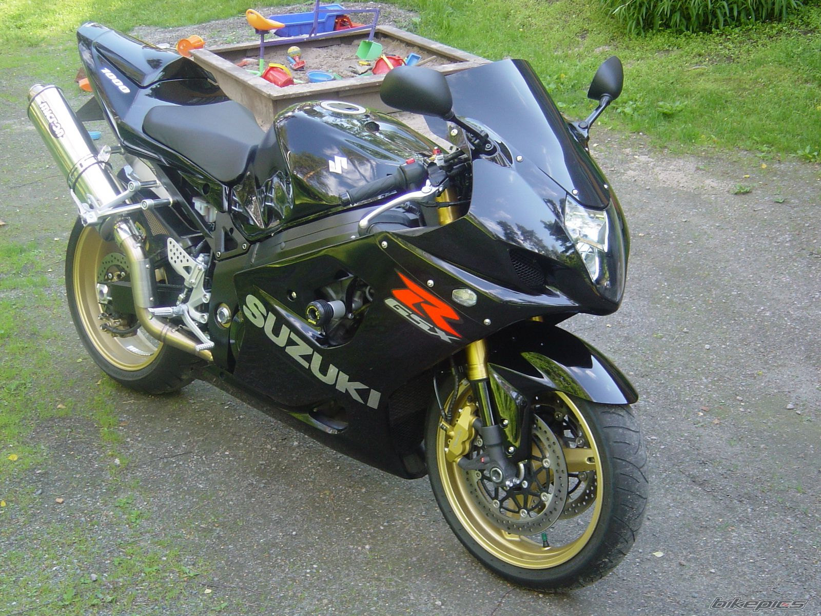 Photo 1534915