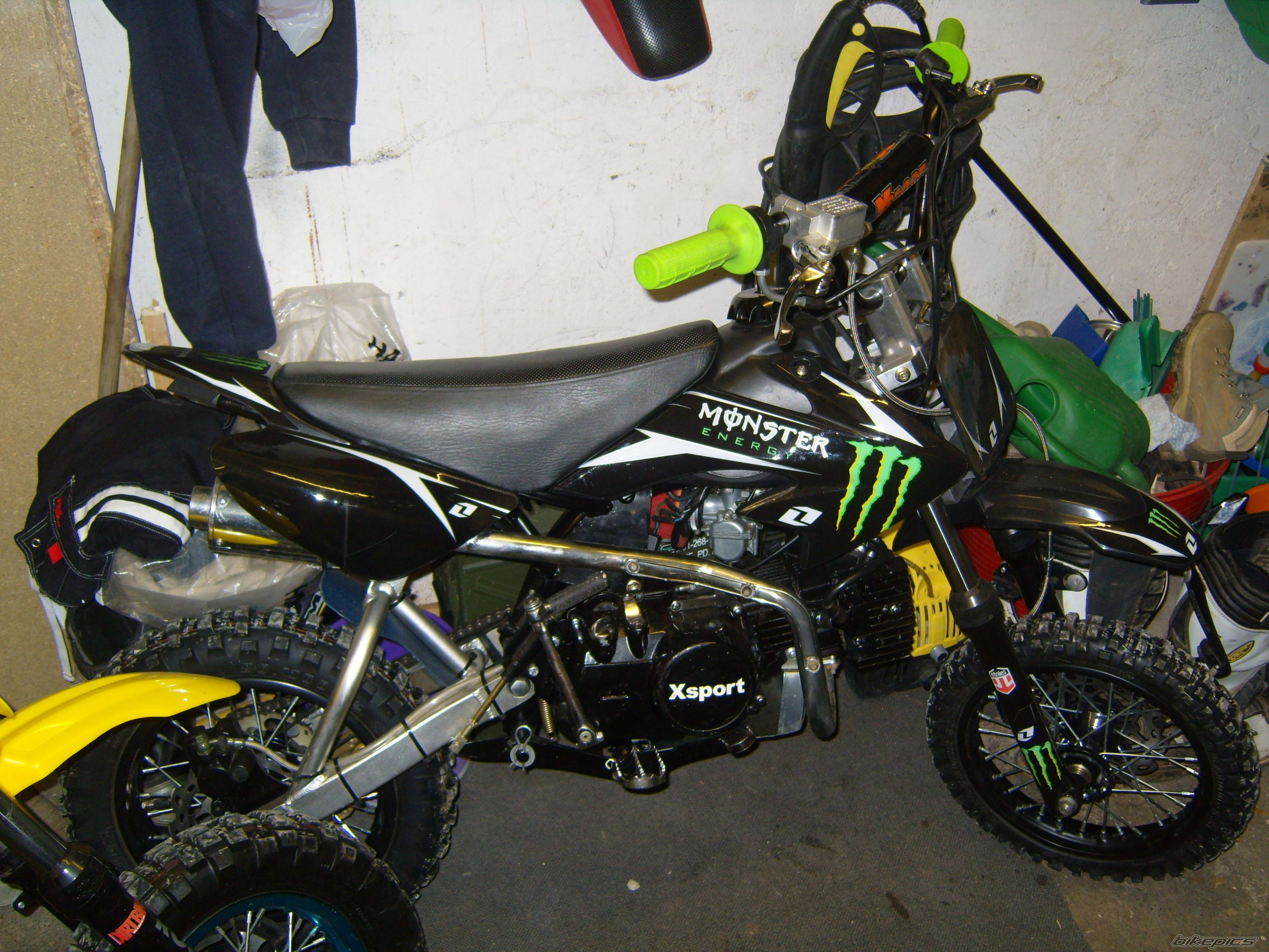 Photo 1535144
