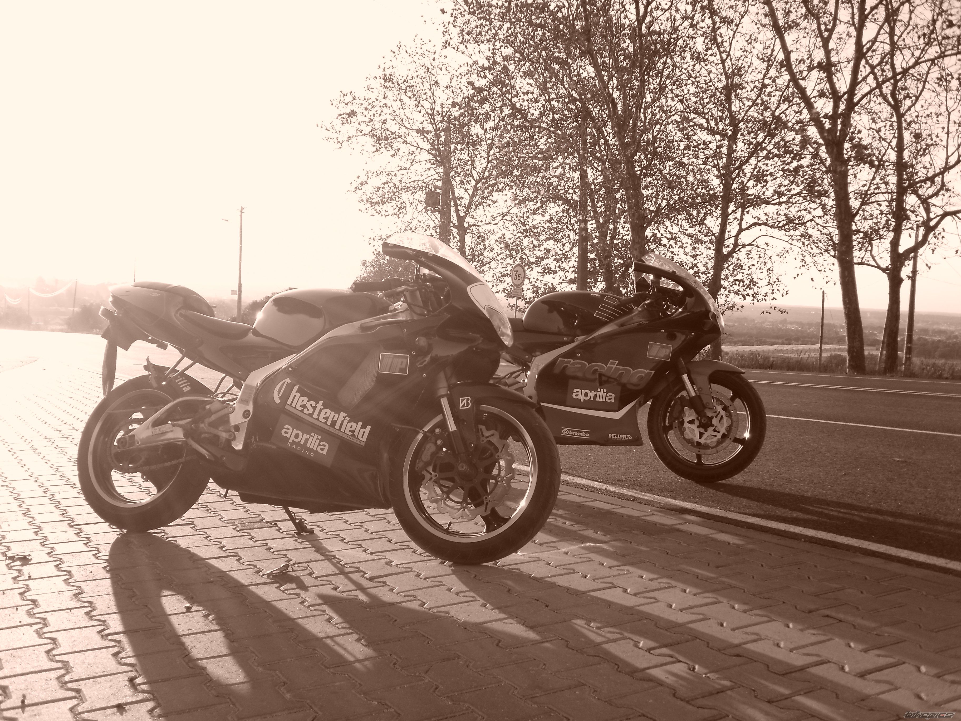 Photo 1535214