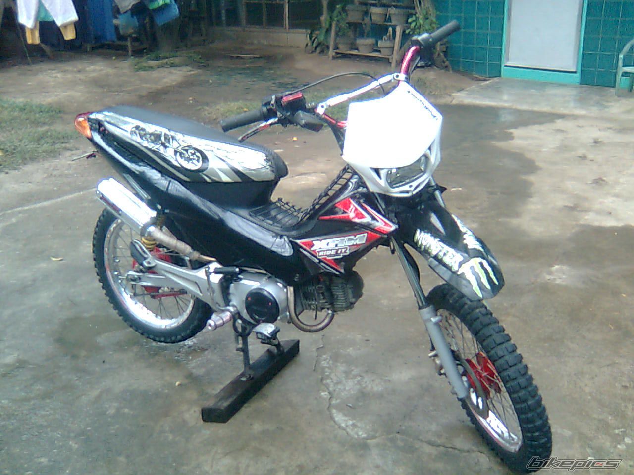 Photo 1535281