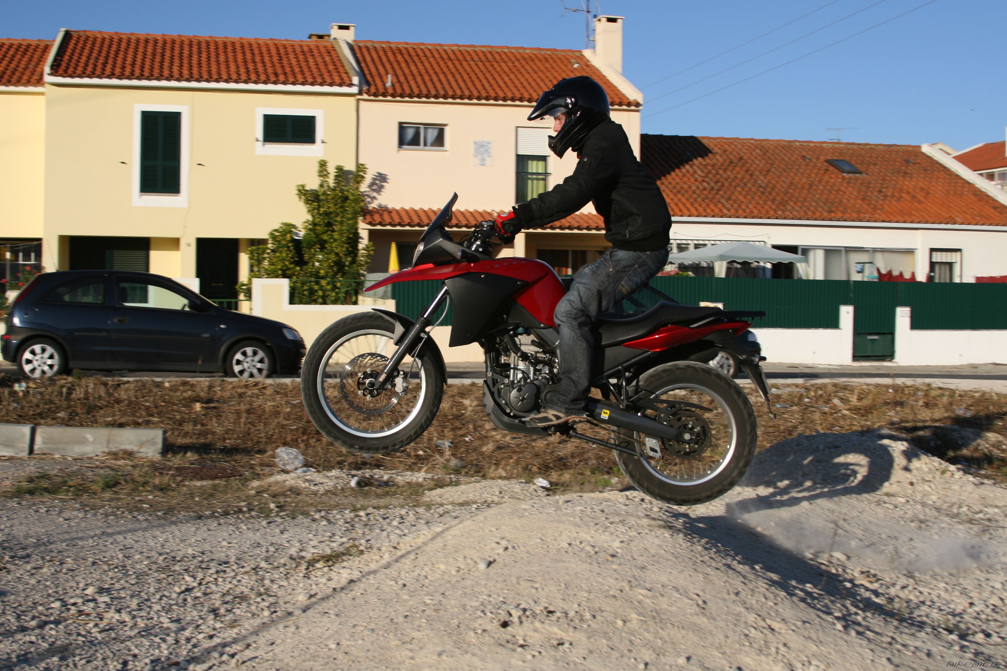 Photo 1535821