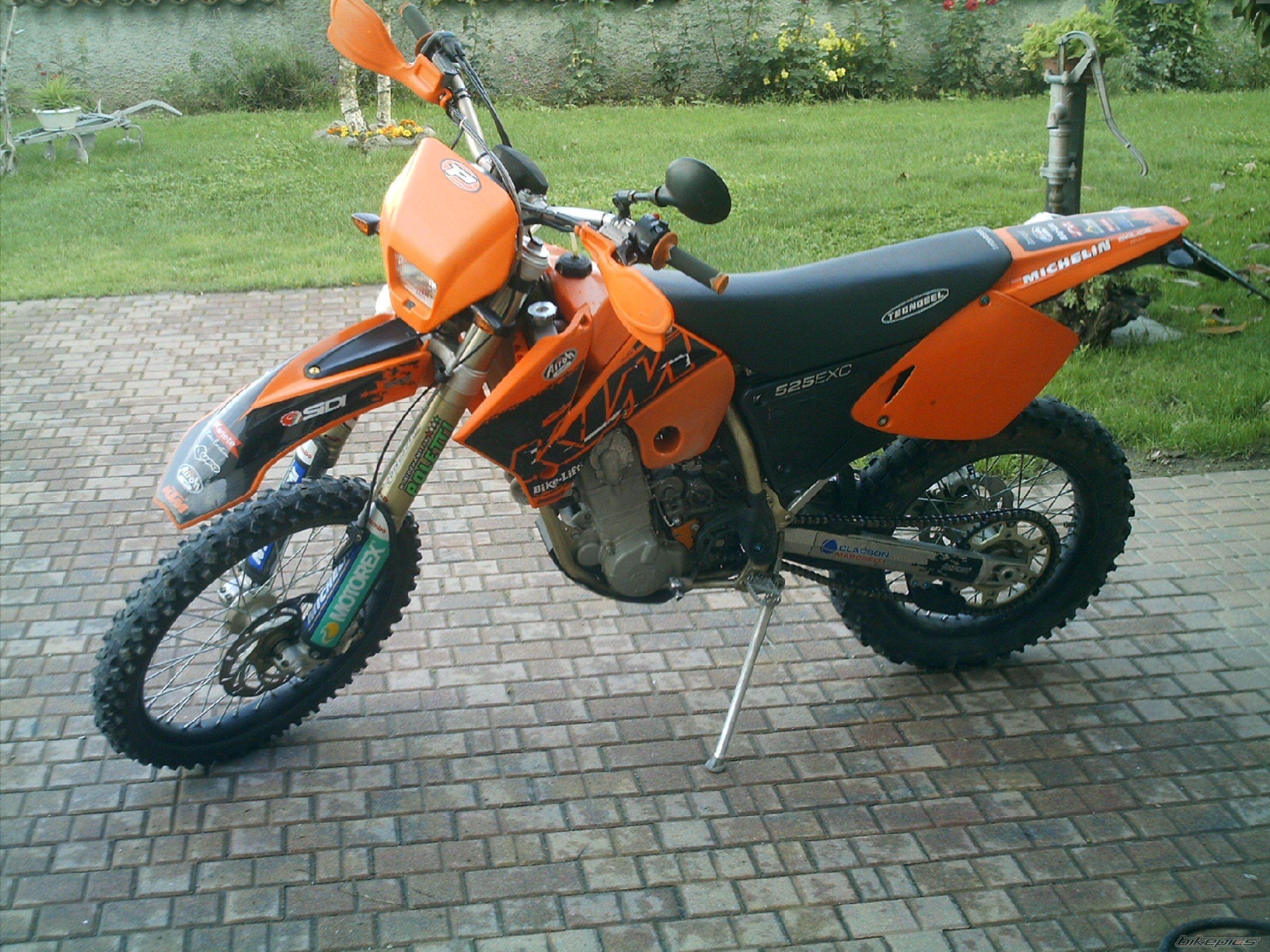 Photo 1535917