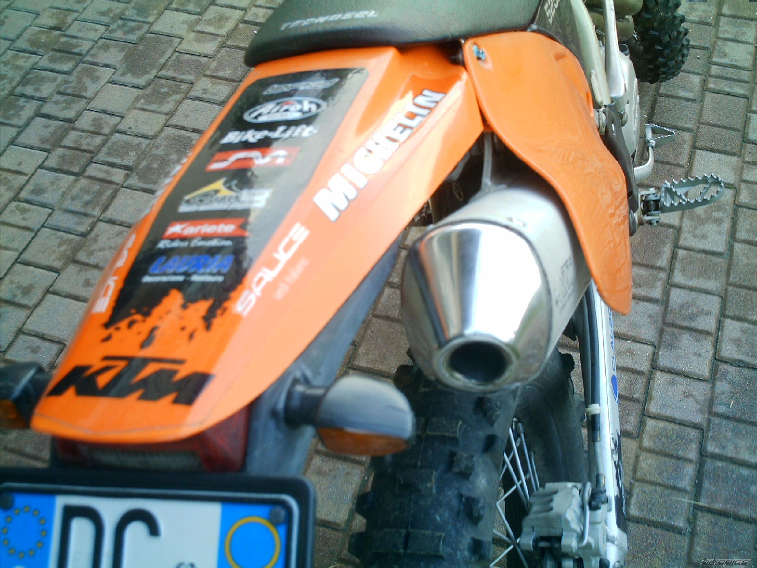 Photo 1535938