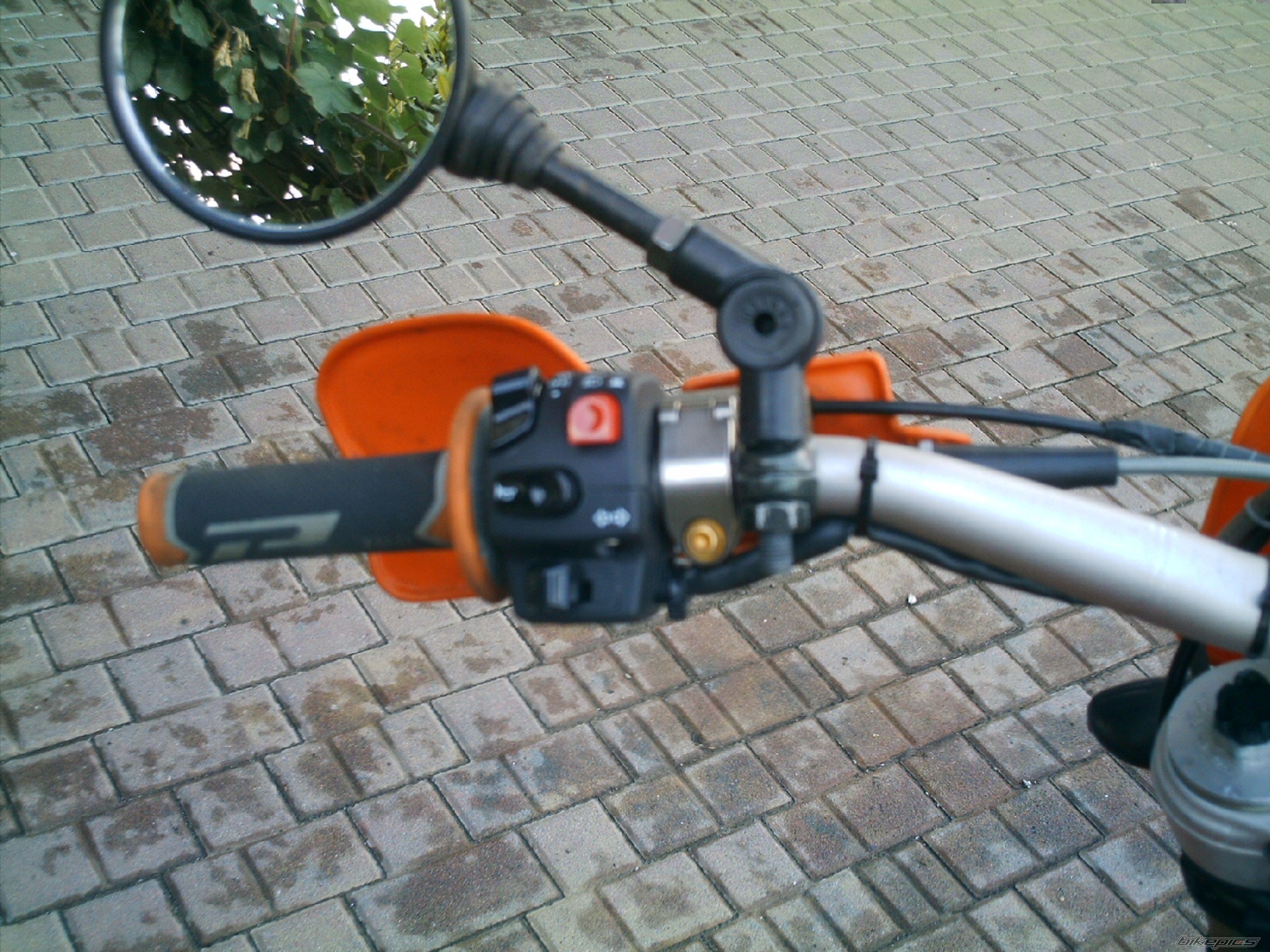 Photo 1535981
