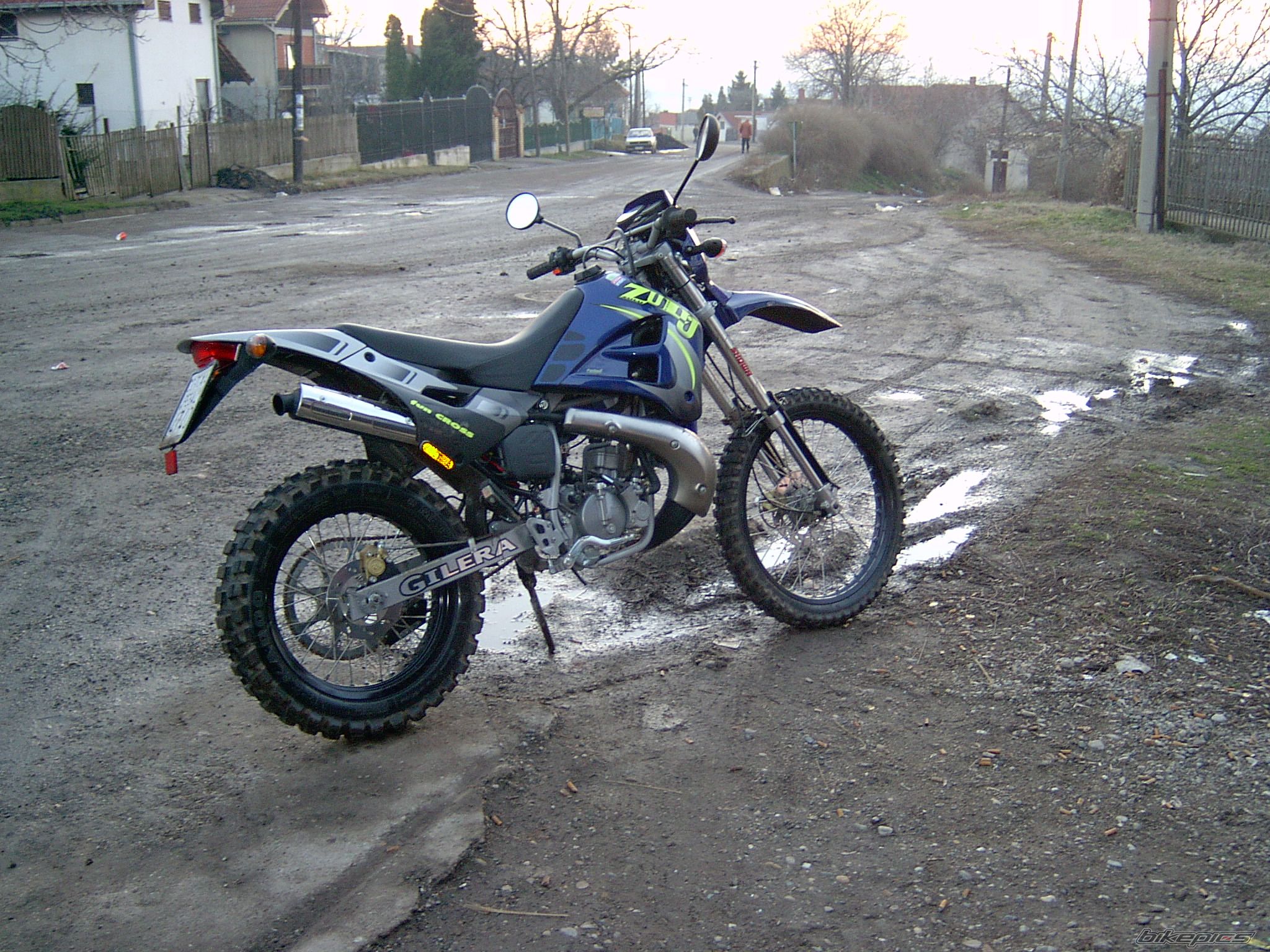 Photo 1536187