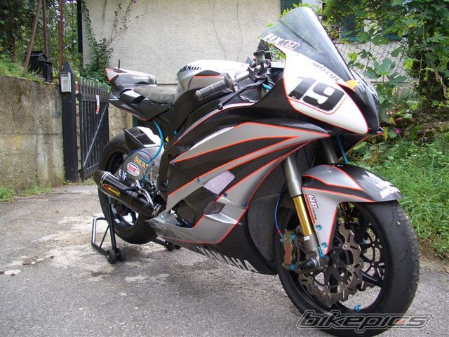 Photo 1536308
