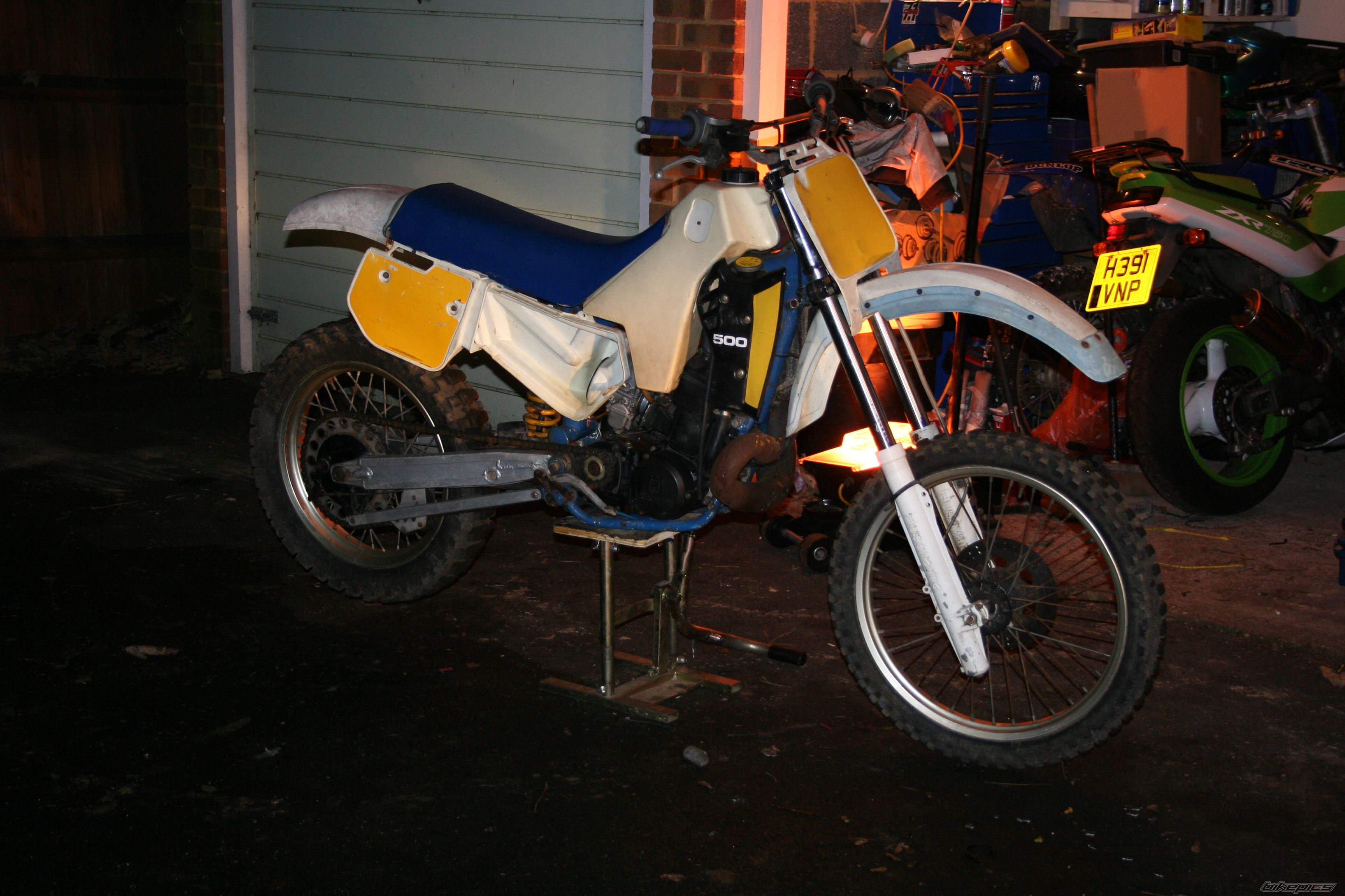 Photo 1536882