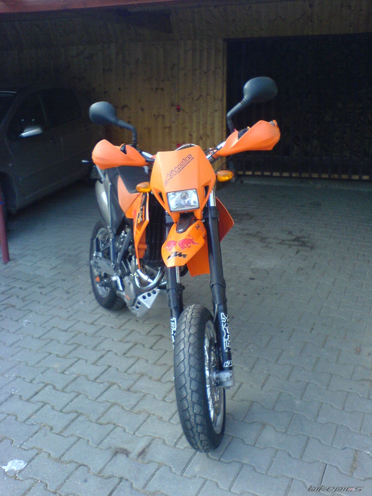 Photo 1536908