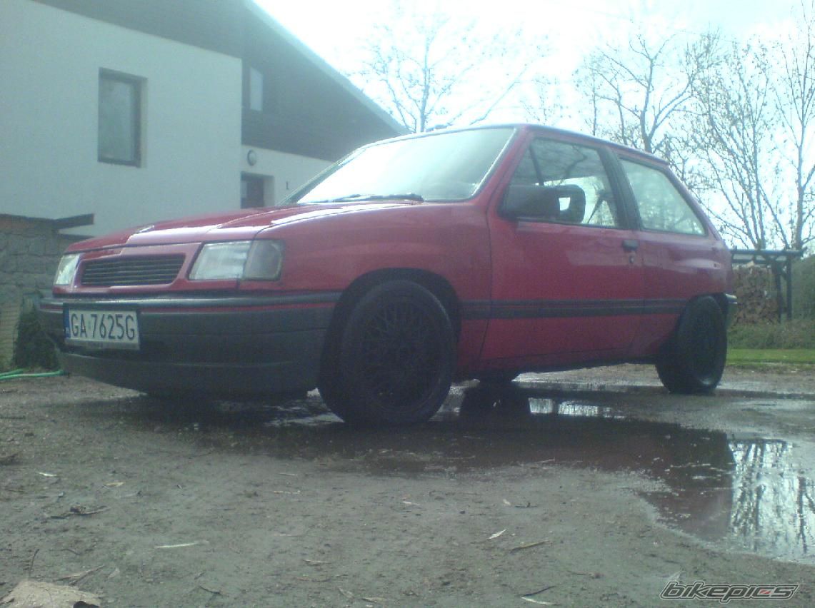 Photo 1537002