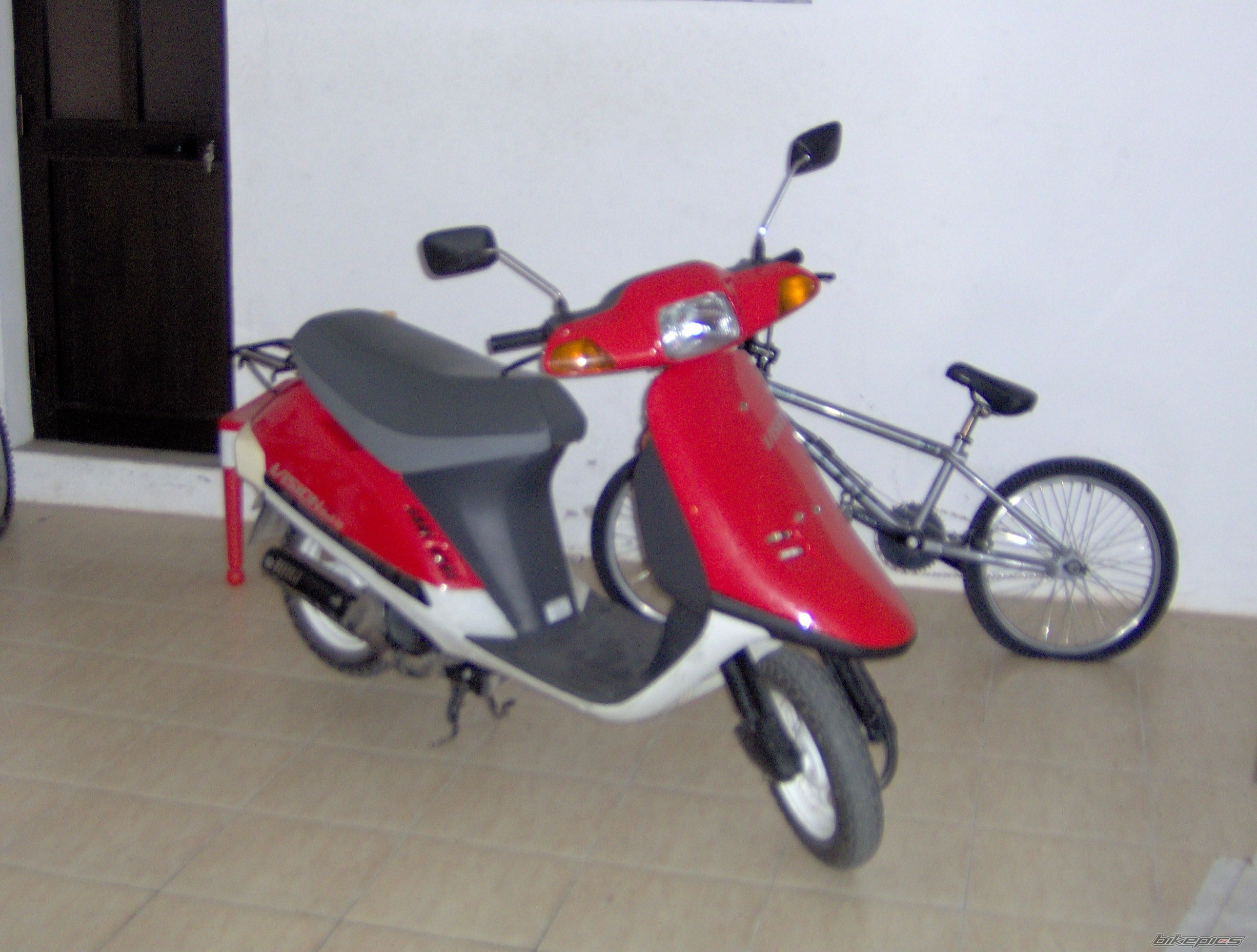 Photo 1537060