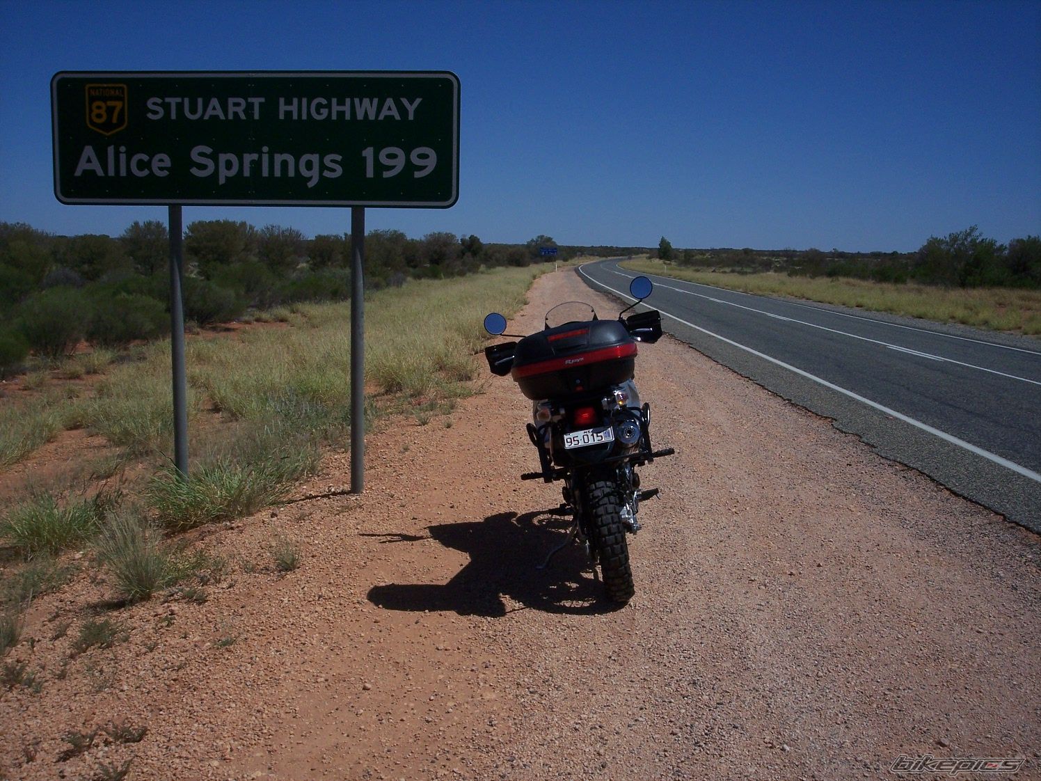 Photo 1537133