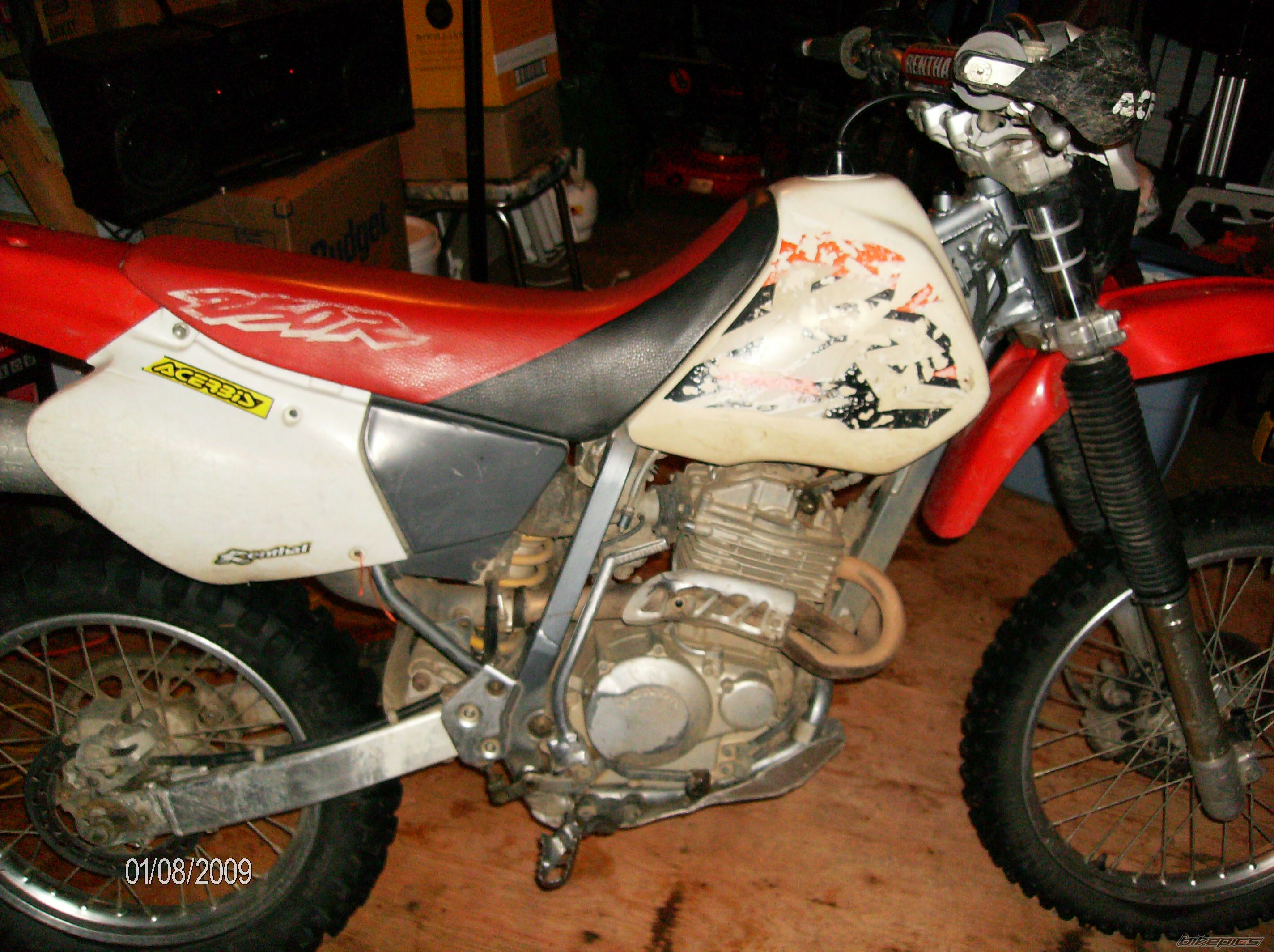 Photo 1537192